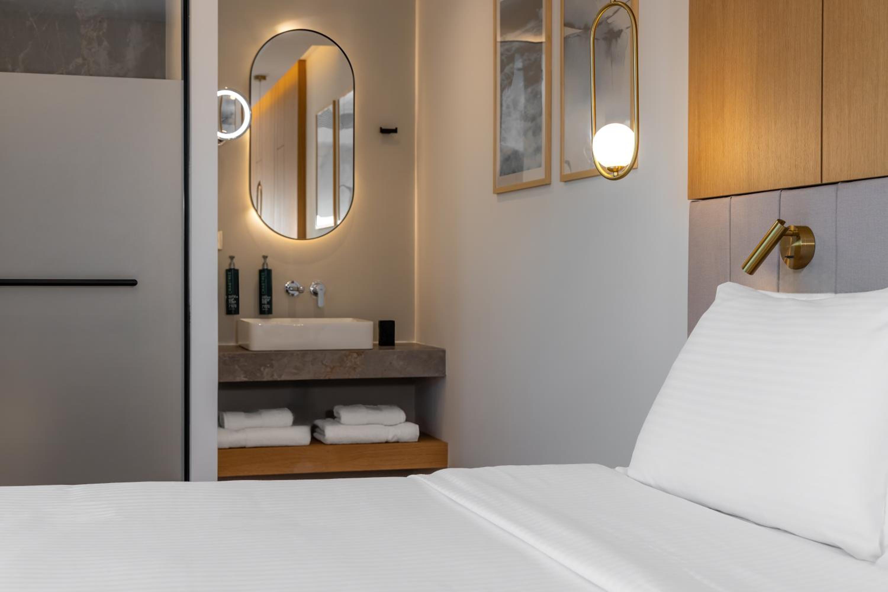 Deluxe King Room - View and Spa