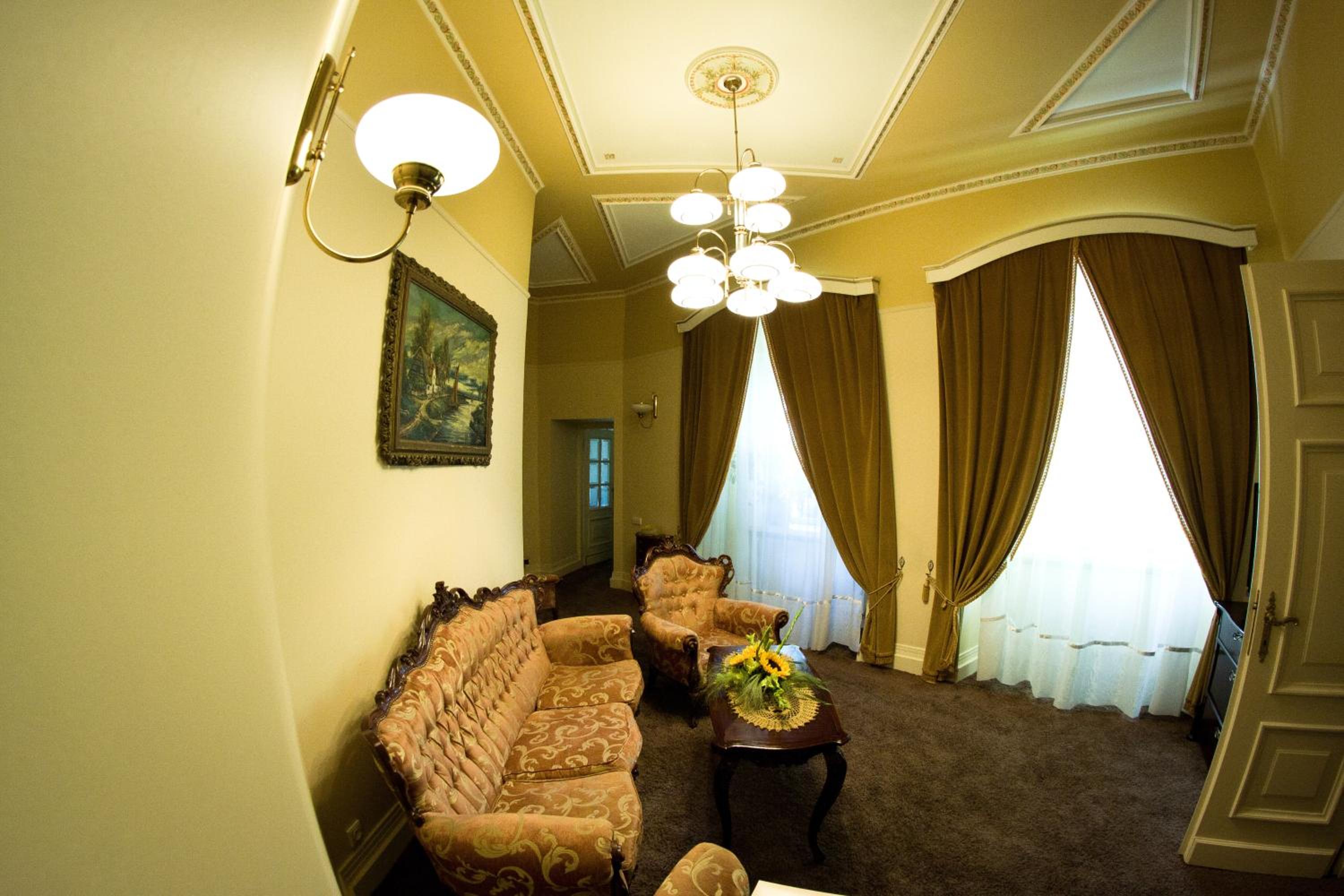 Apartment - Photo 1