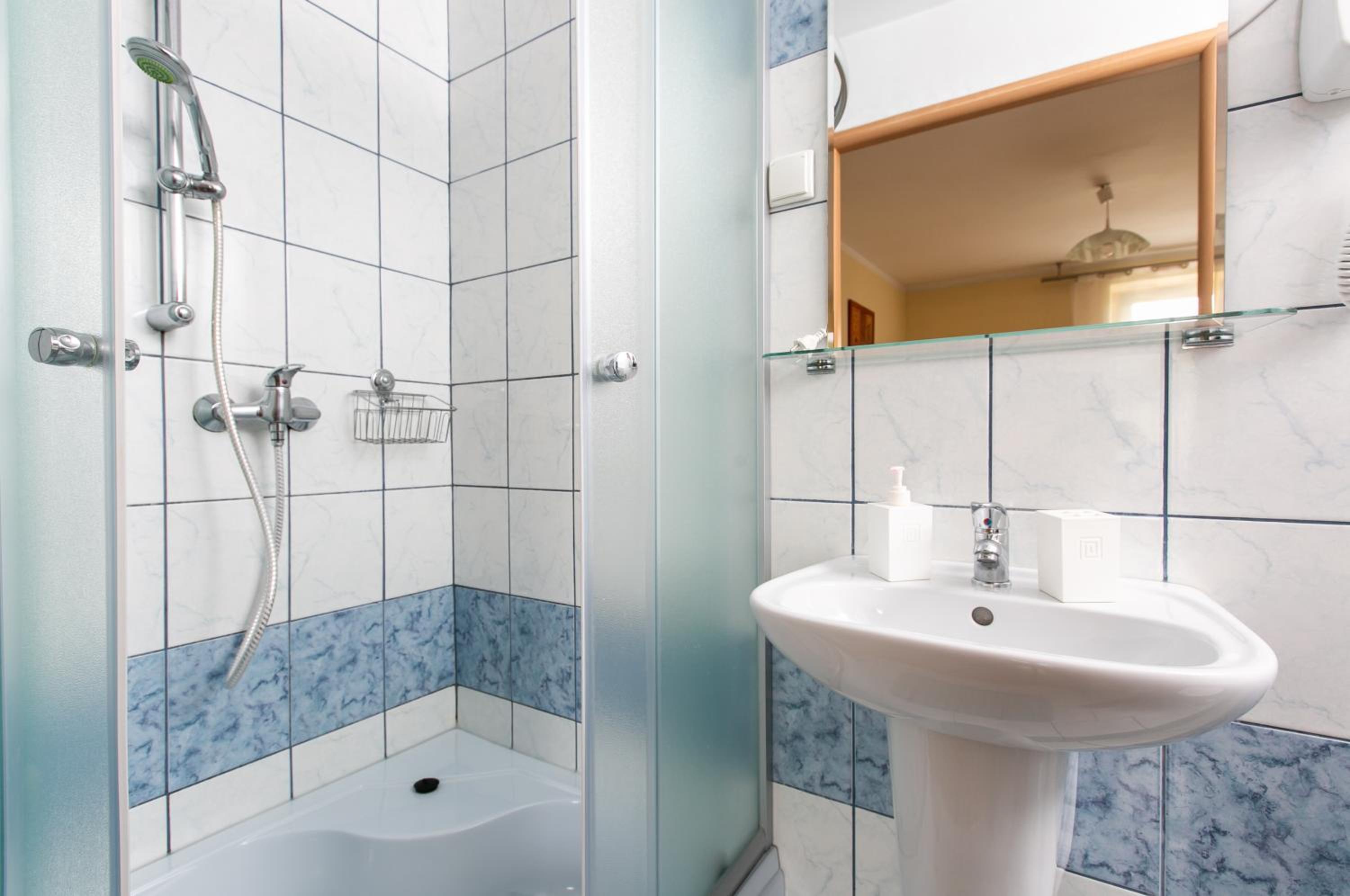 Triple Room - Photo 2