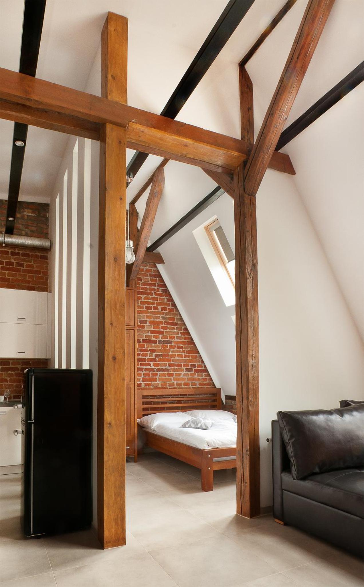 One-Bedroom Apartment - Photo 12