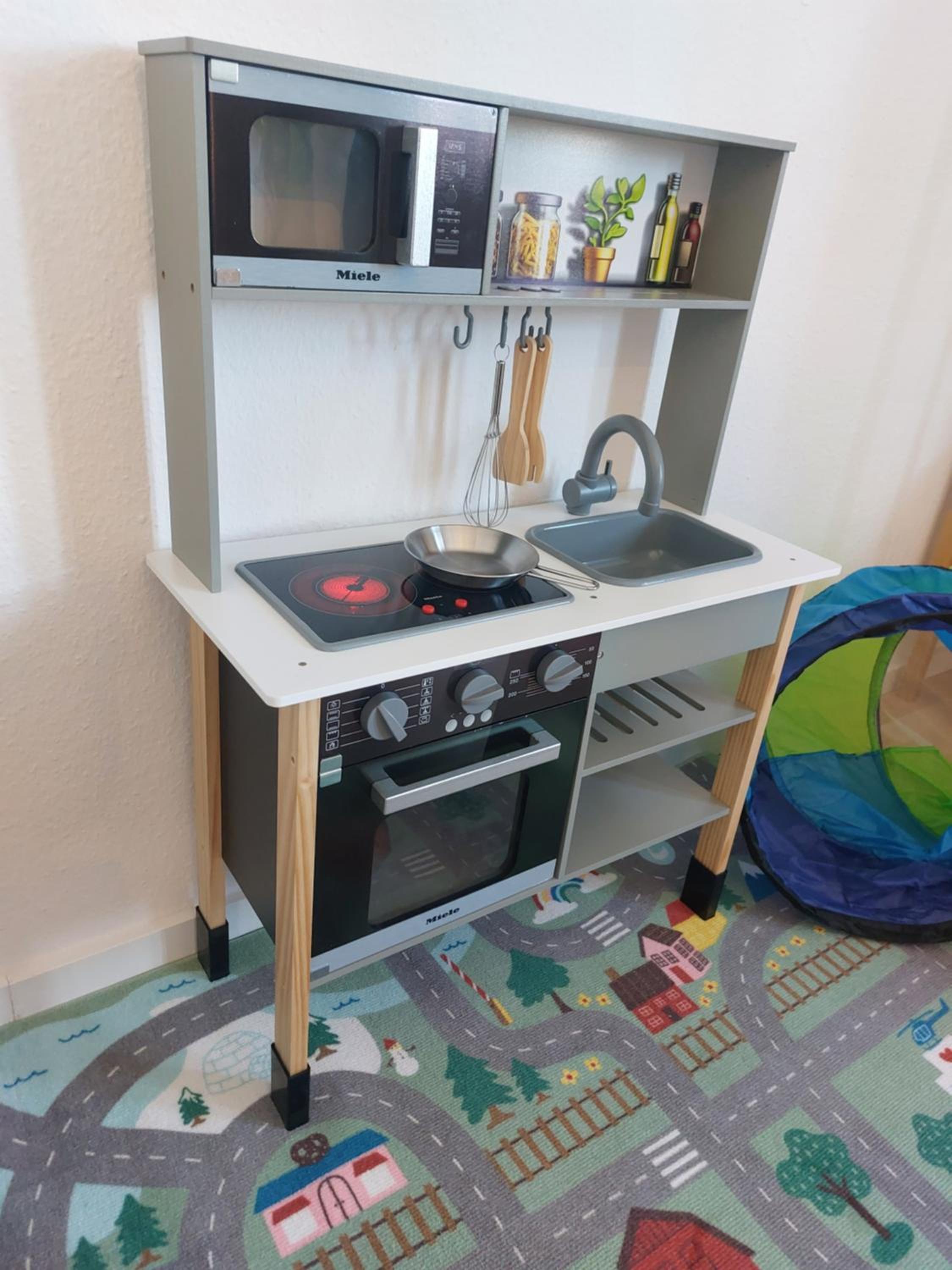 Two-Bedroom Apartment with Balcony photo 3