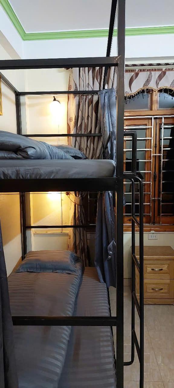 Bed in 4-Bed Mixed Dormitory Room photo 2