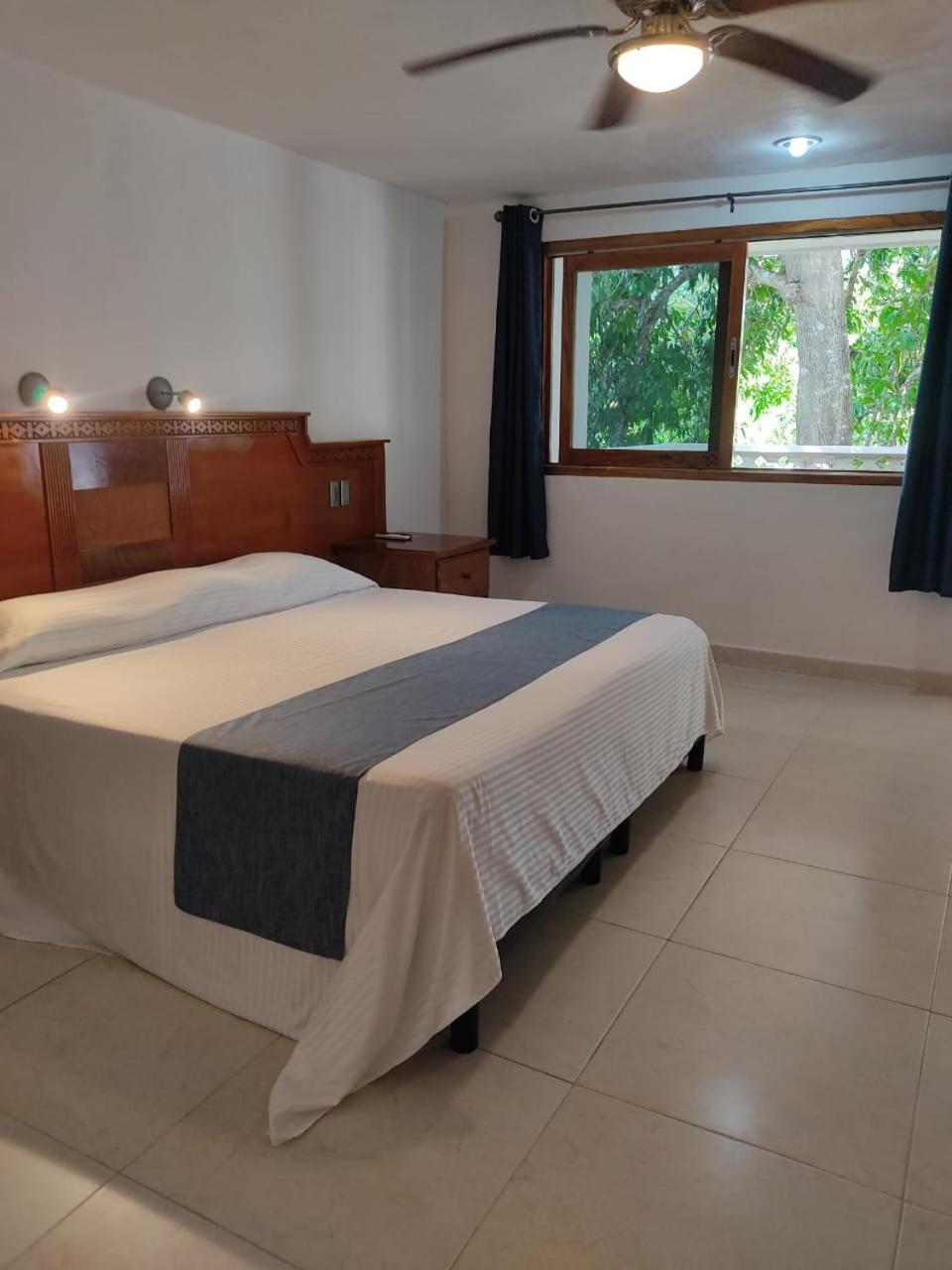 Queen Room with Pool View