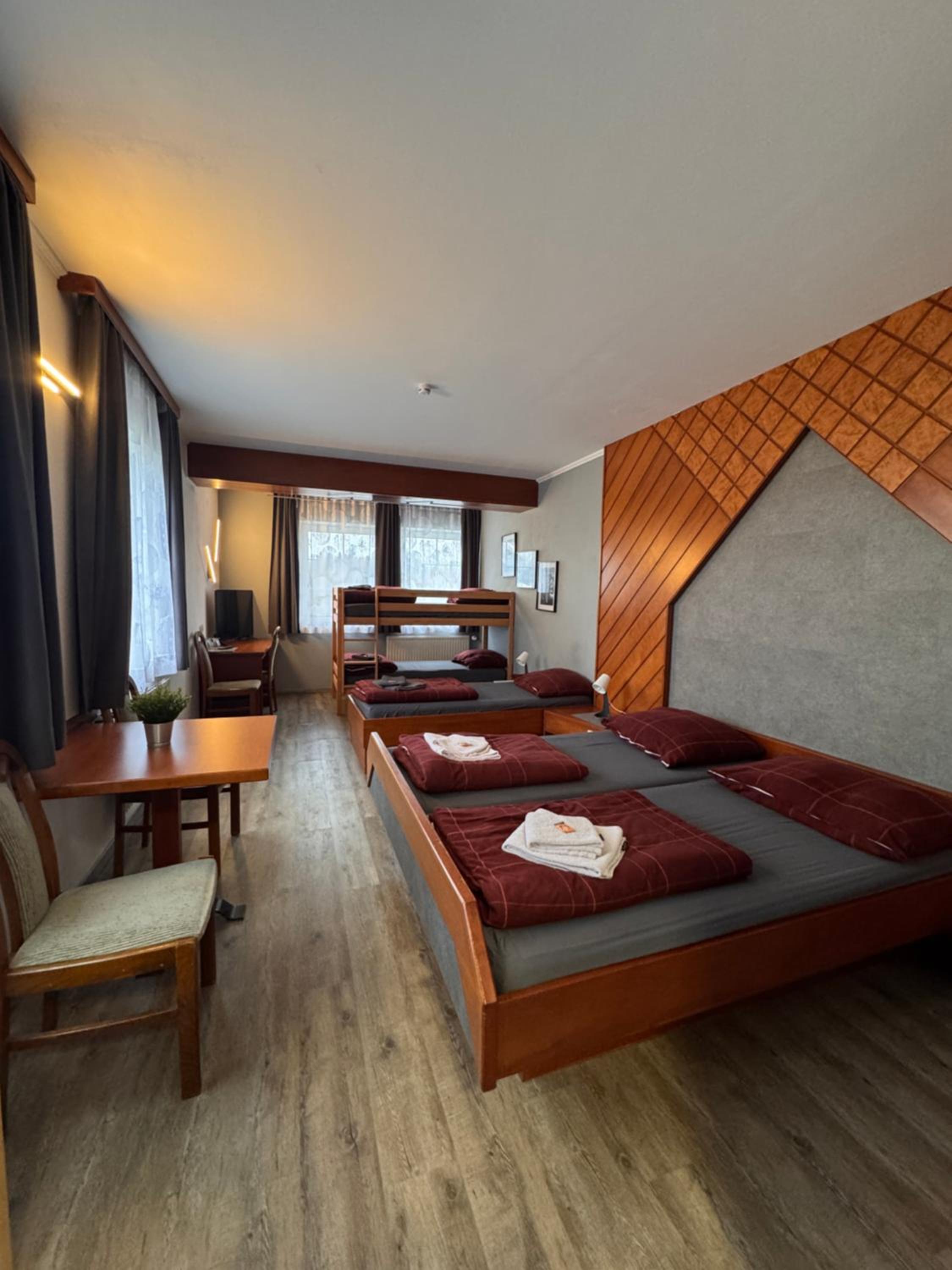 Family Room - Photo 8