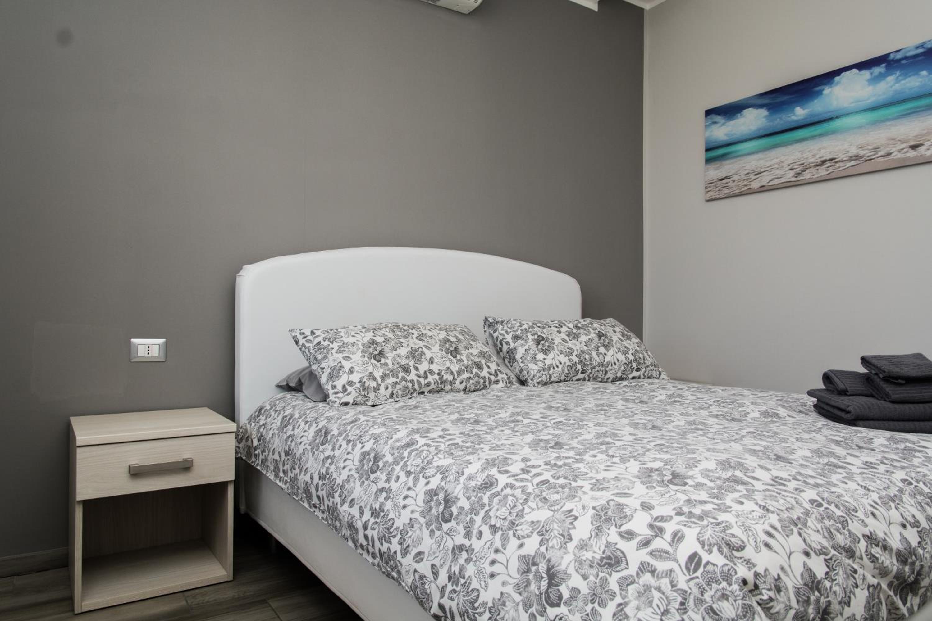 Queen Room with Balcony