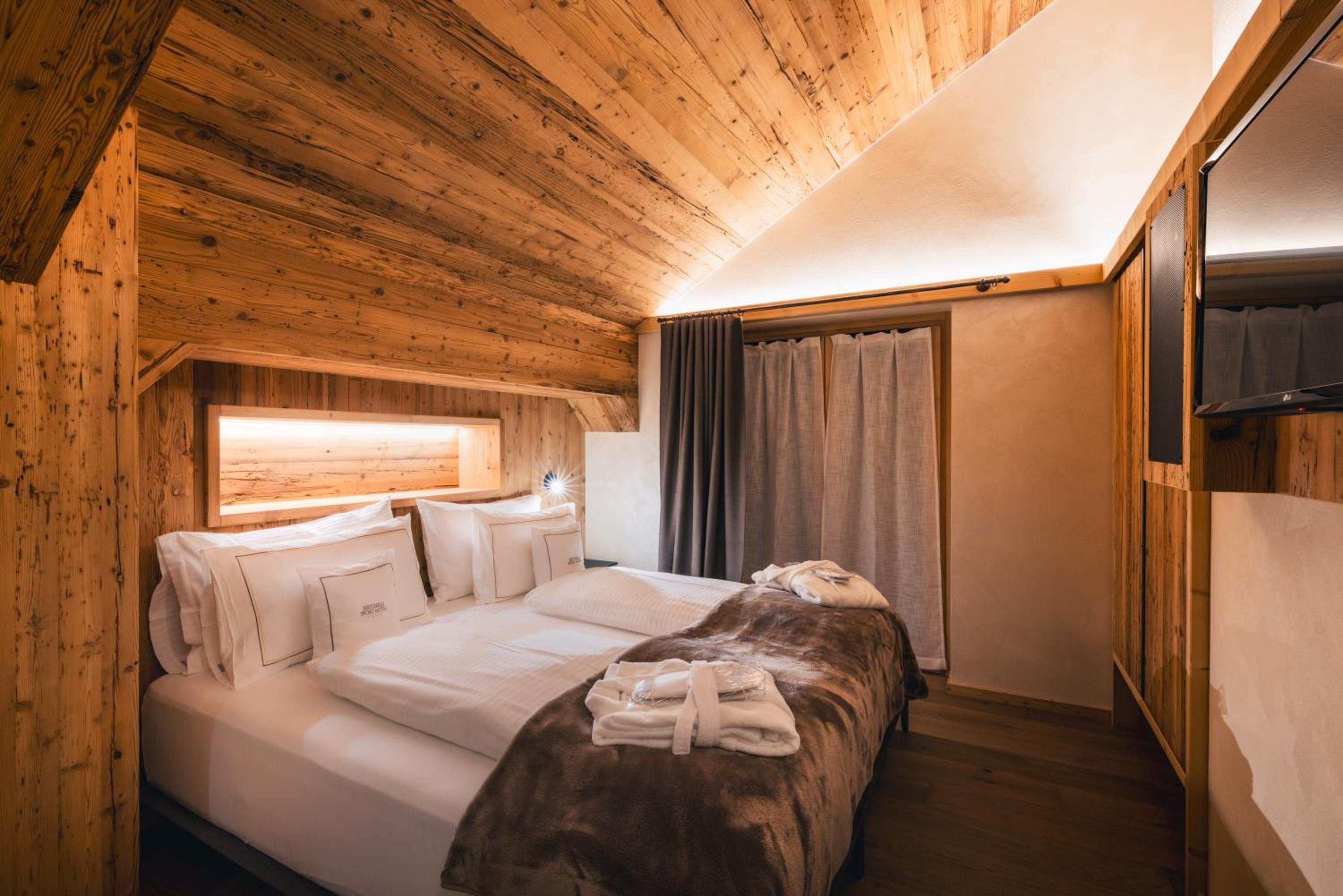 Suite with Spa Access