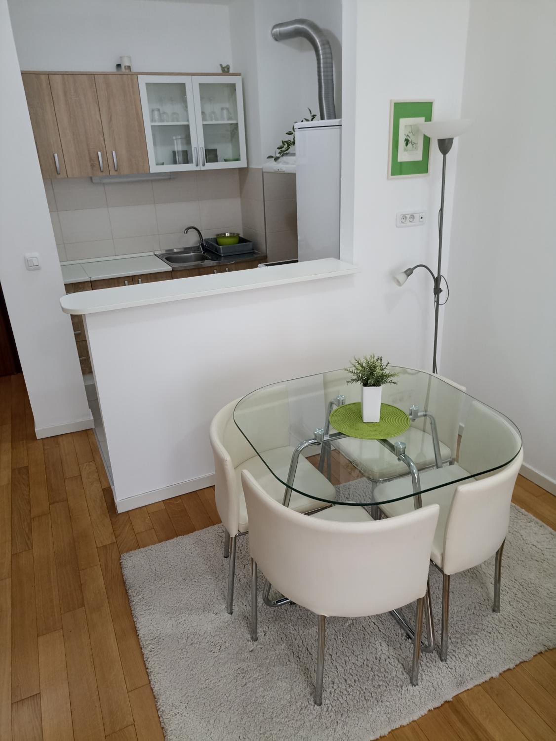 One-Bedroom Apartment with Balcony