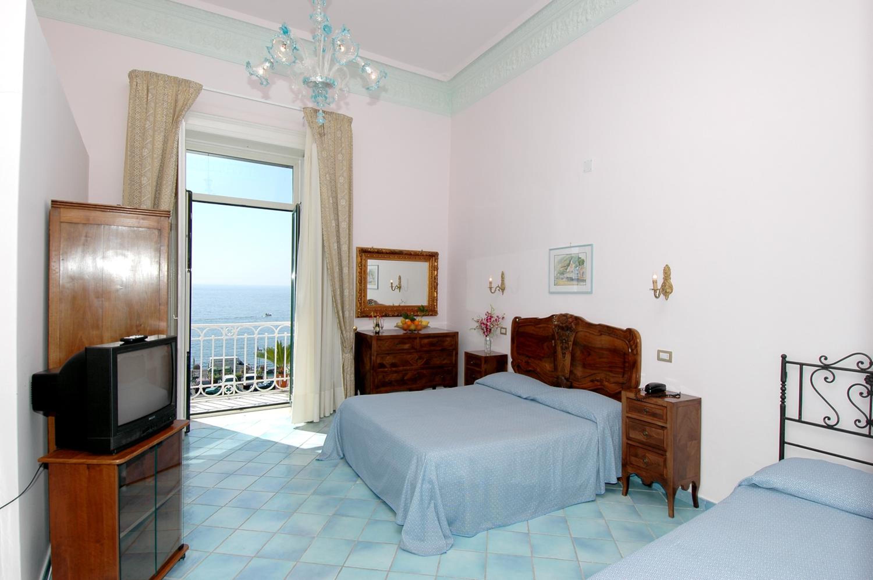 Junior Suite - Photo 1