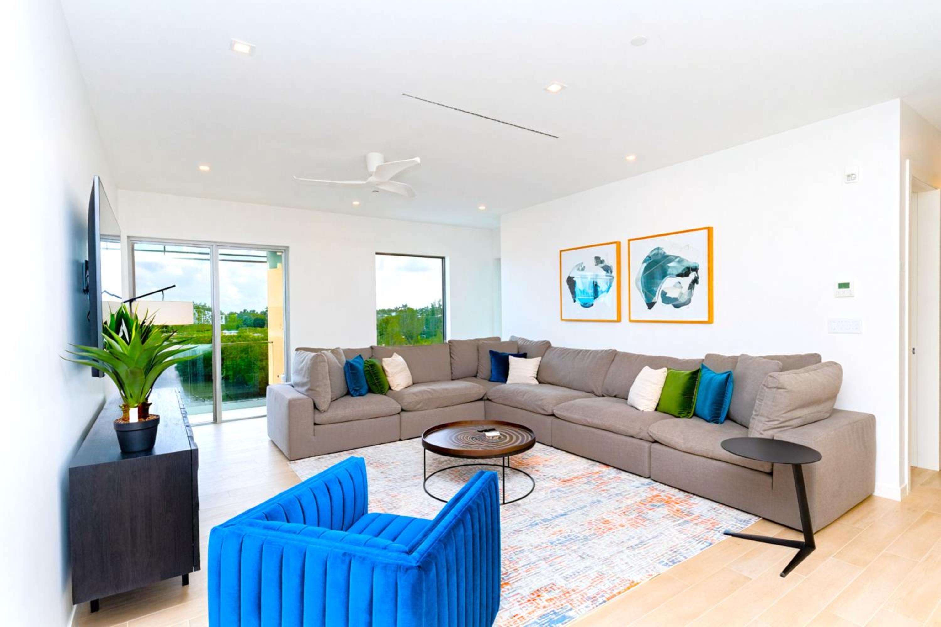 Three-Bedroom Villa photo 1