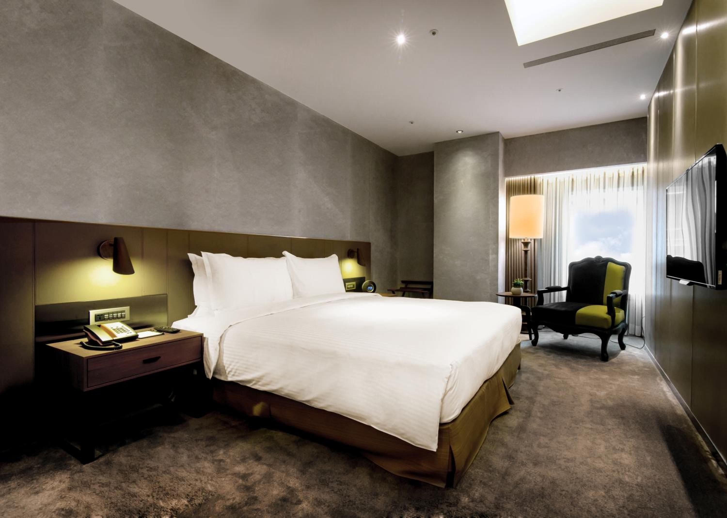 Standard Double Suite