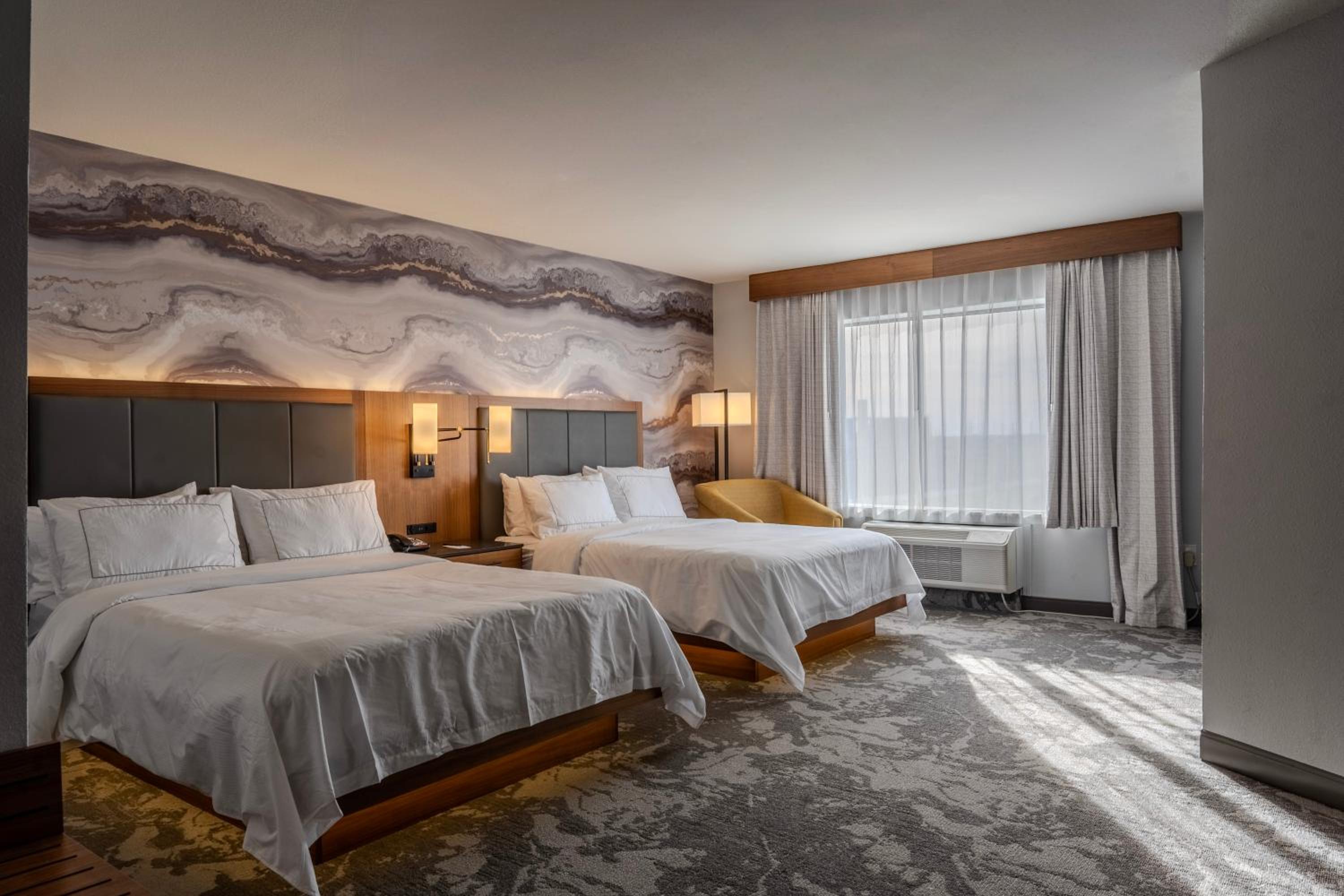 Queen Room with Two Queen Beds and Twin Trundle Bed - Photo 2