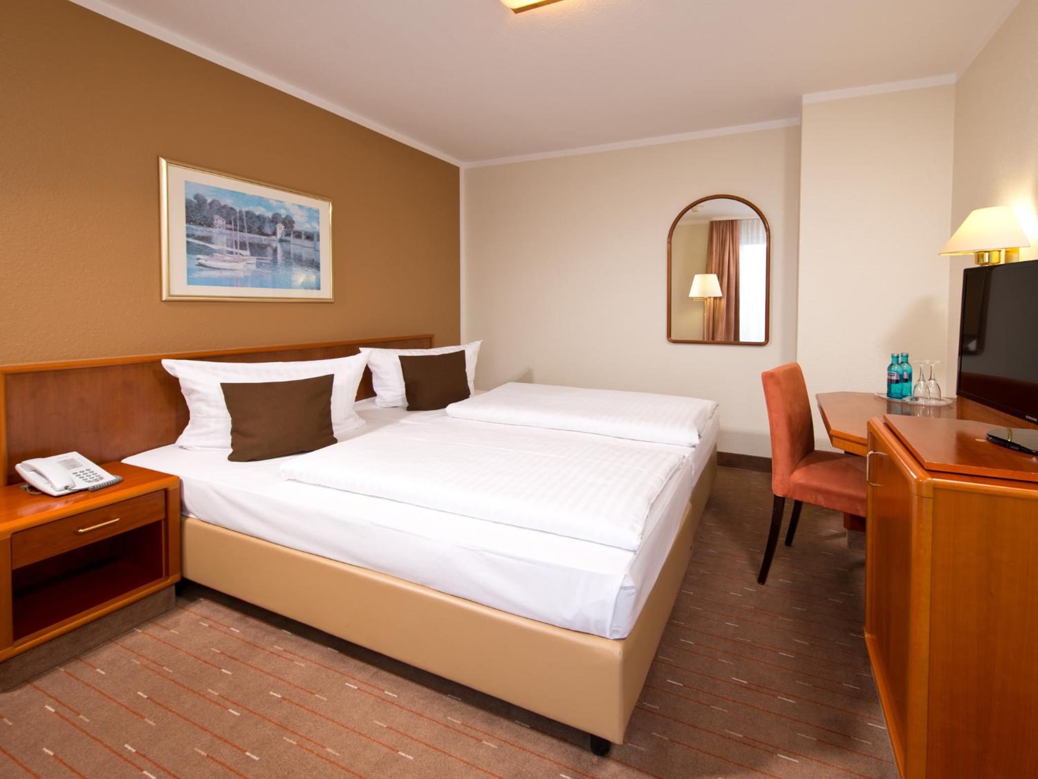 Business Double Room - Photo 2