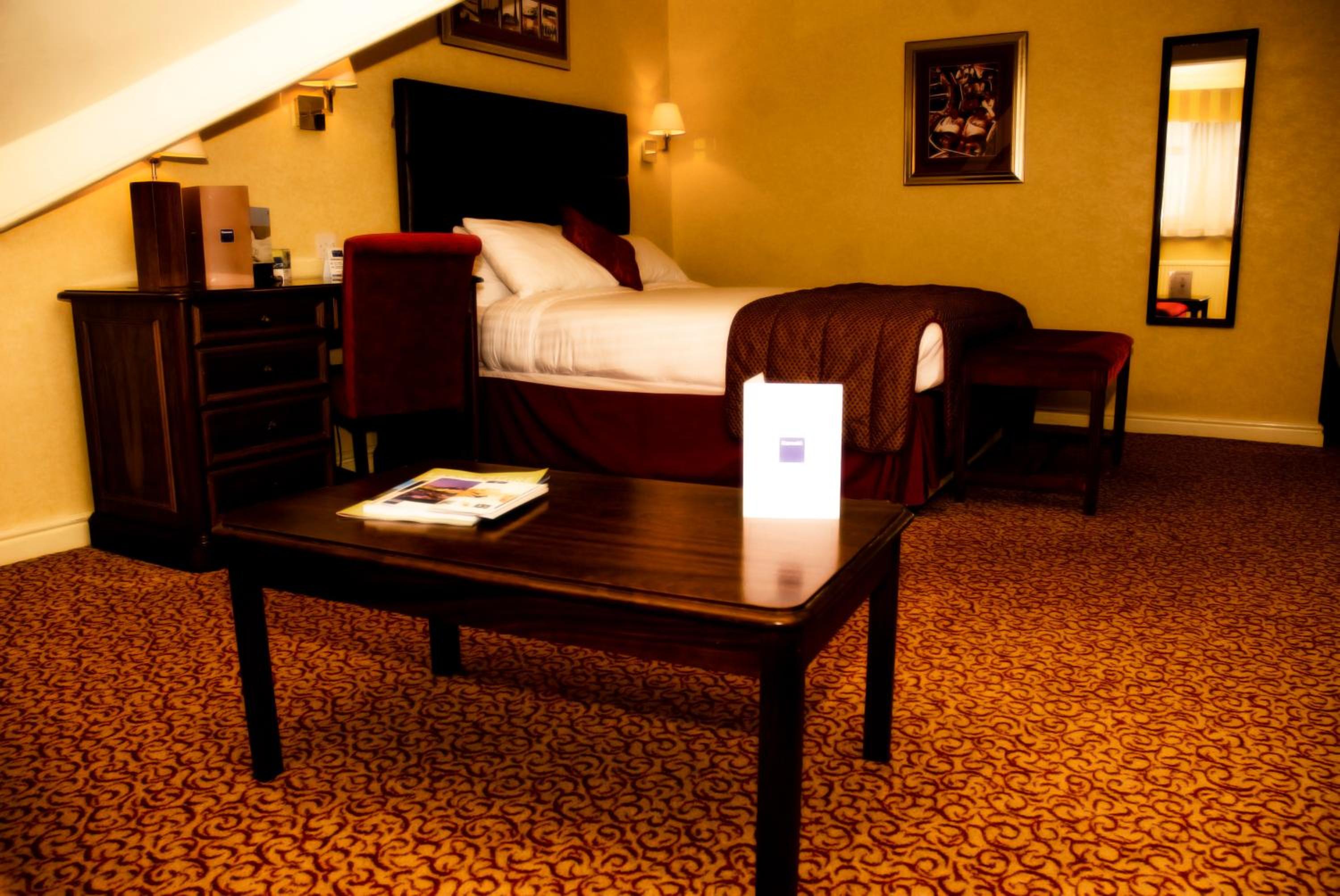 Standard Double Room - Photo 2