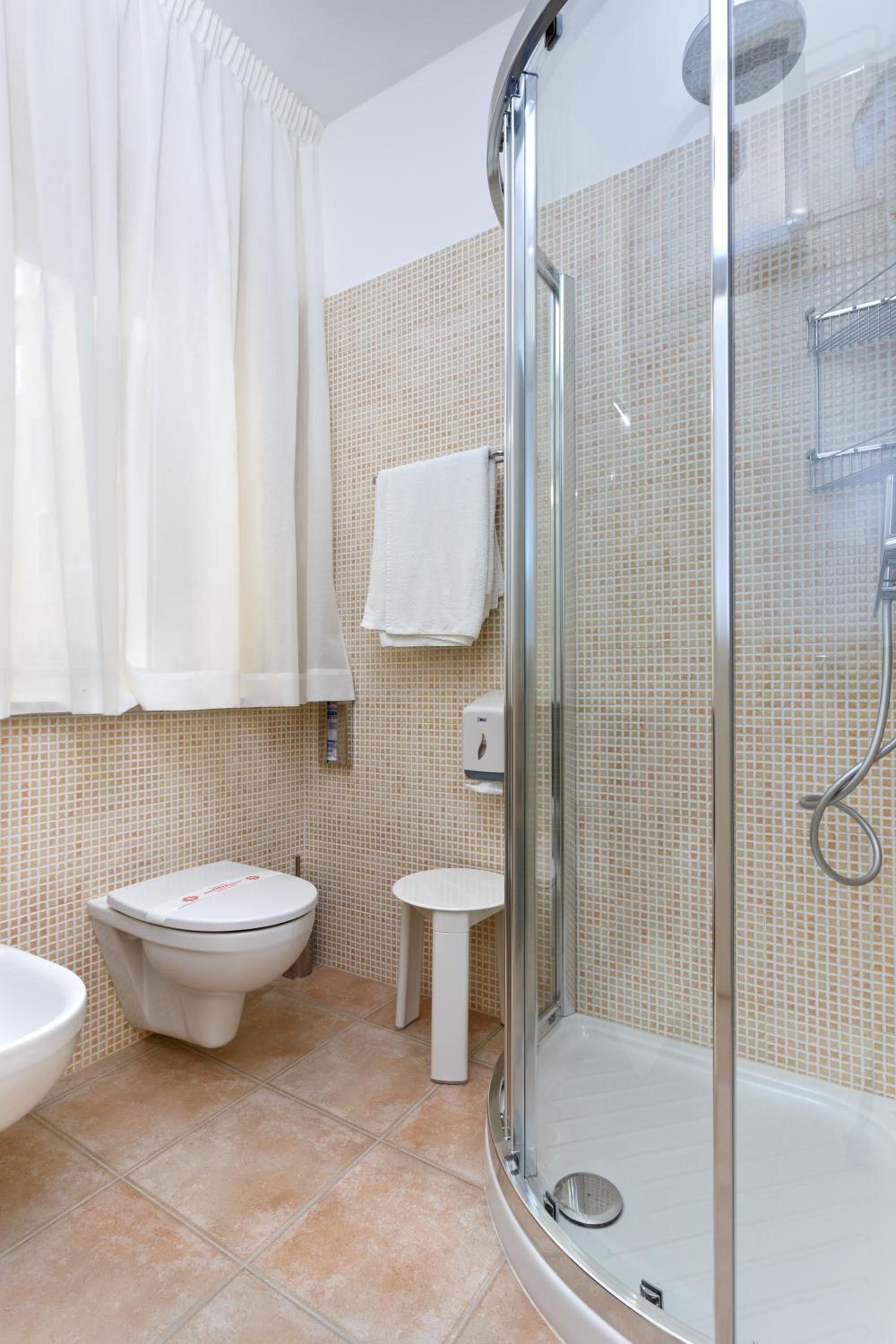 One-Bedroom Premium Apartment photo 2