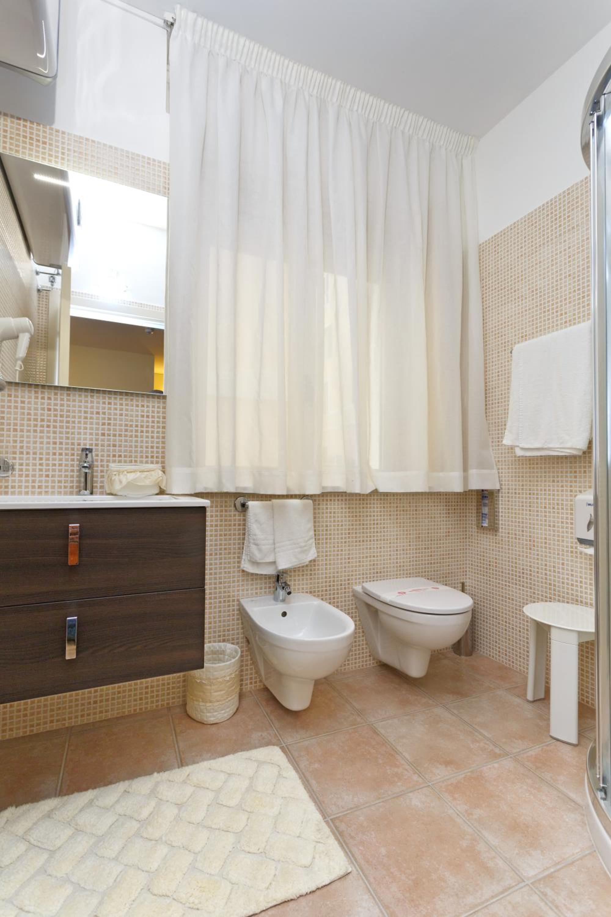 One-Bedroom Premium Apartment photo 3
