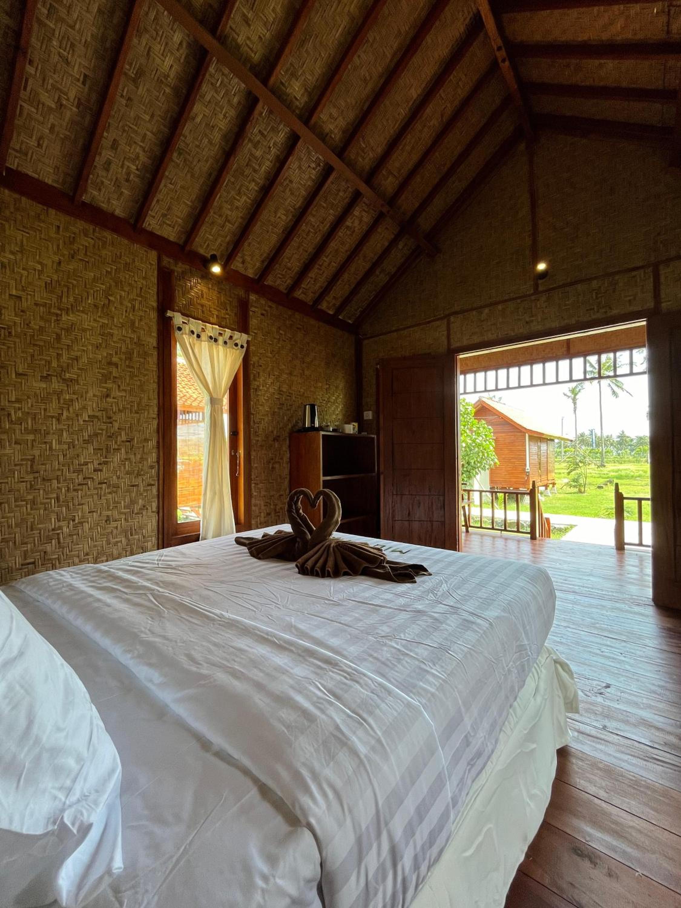Deluxe Room - Photo 29