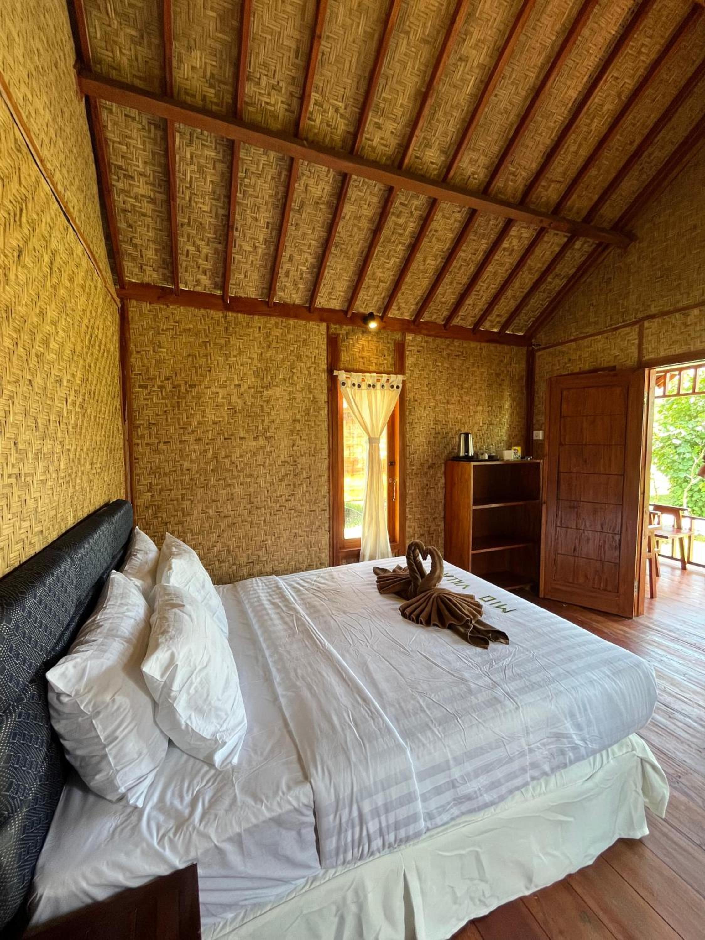 Deluxe Room - Photo 28