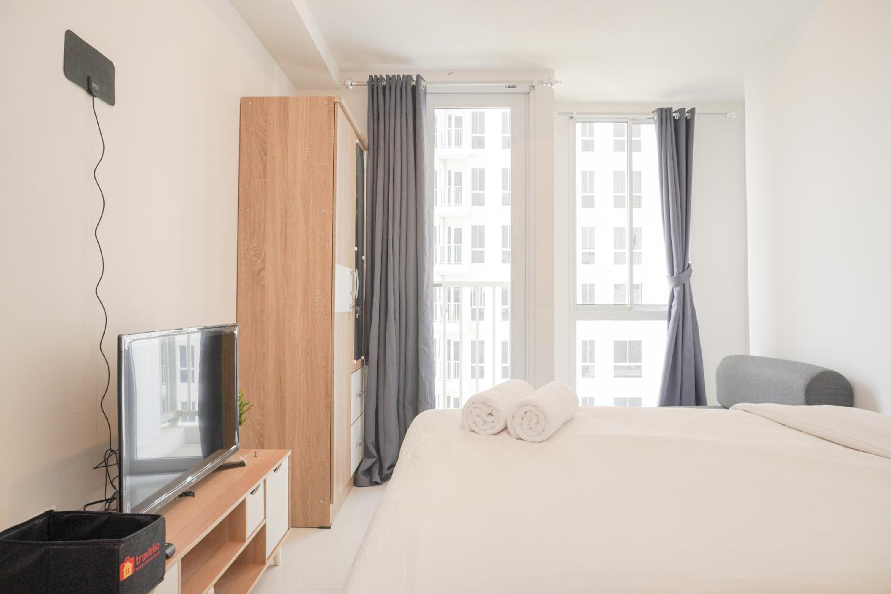 Studio Apartment photo 2