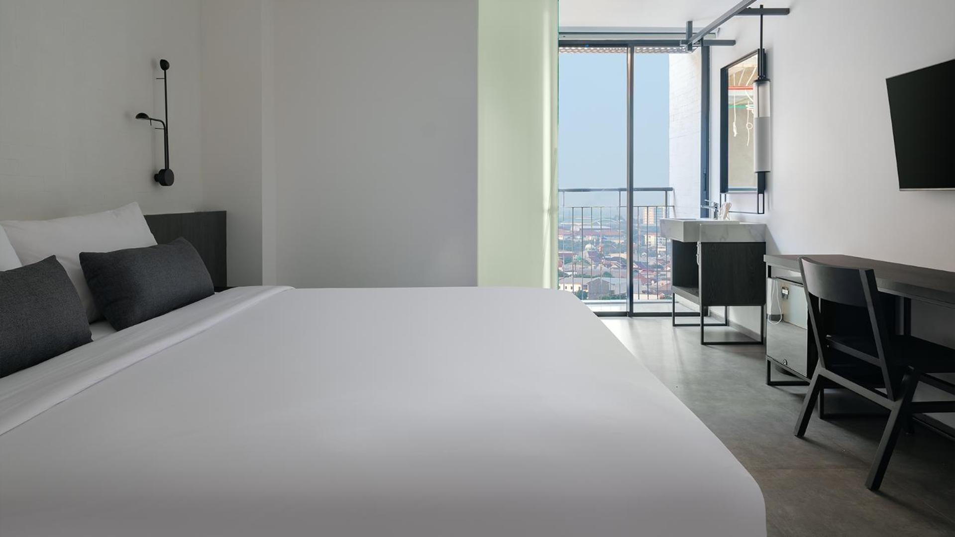 Superior Room - Smoking - Photo 7