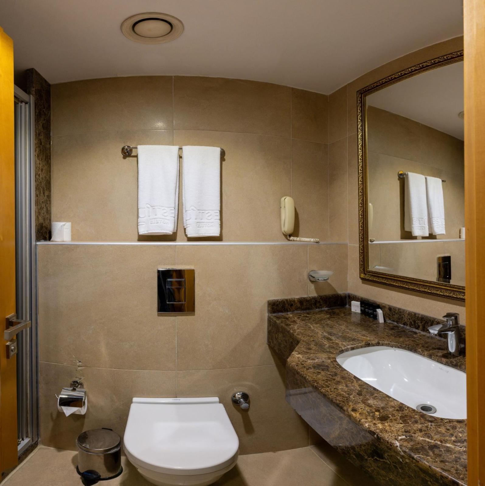 Standard Triple Room photo 2