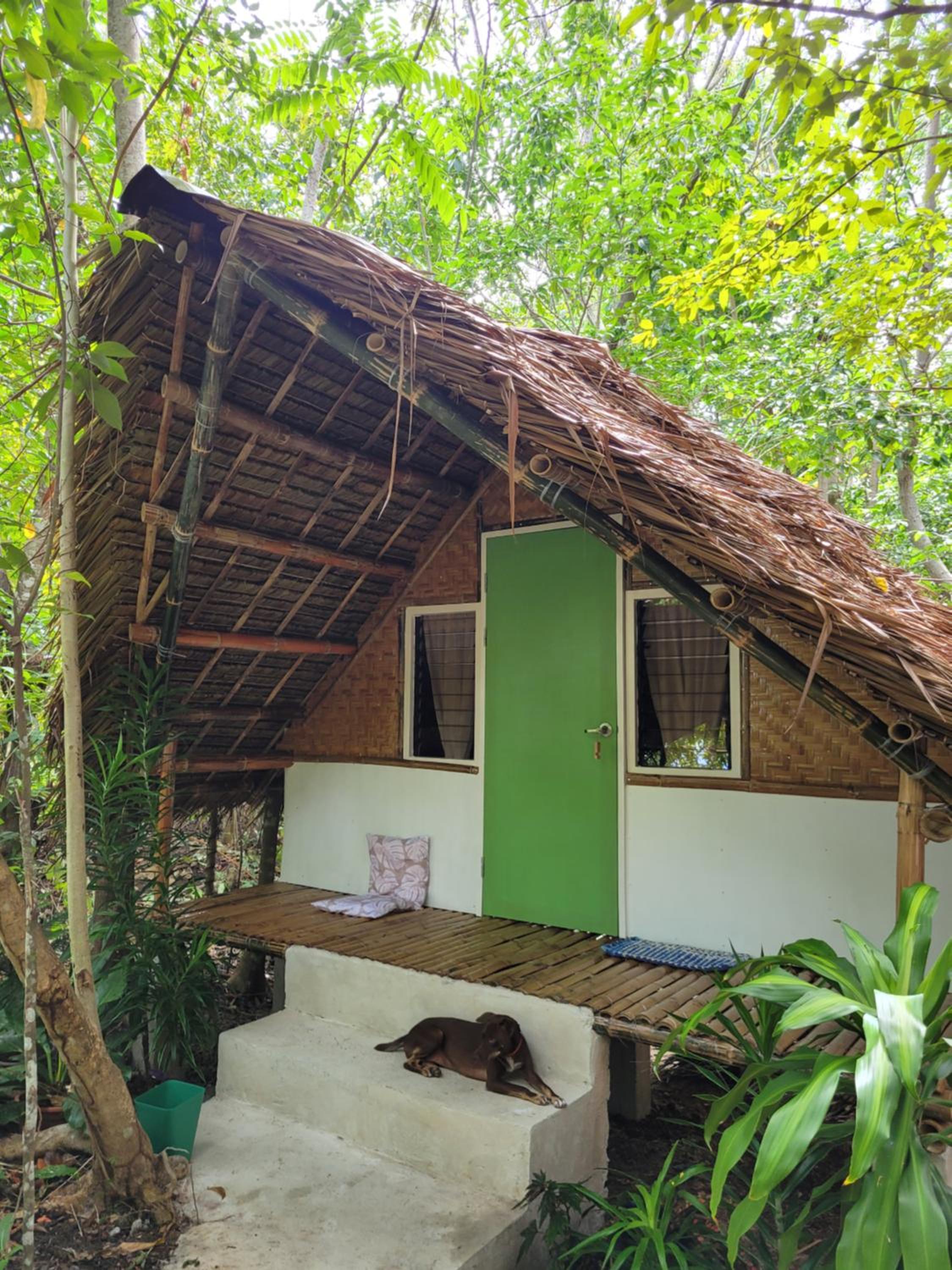 Bungalow with Fan - Photo 1