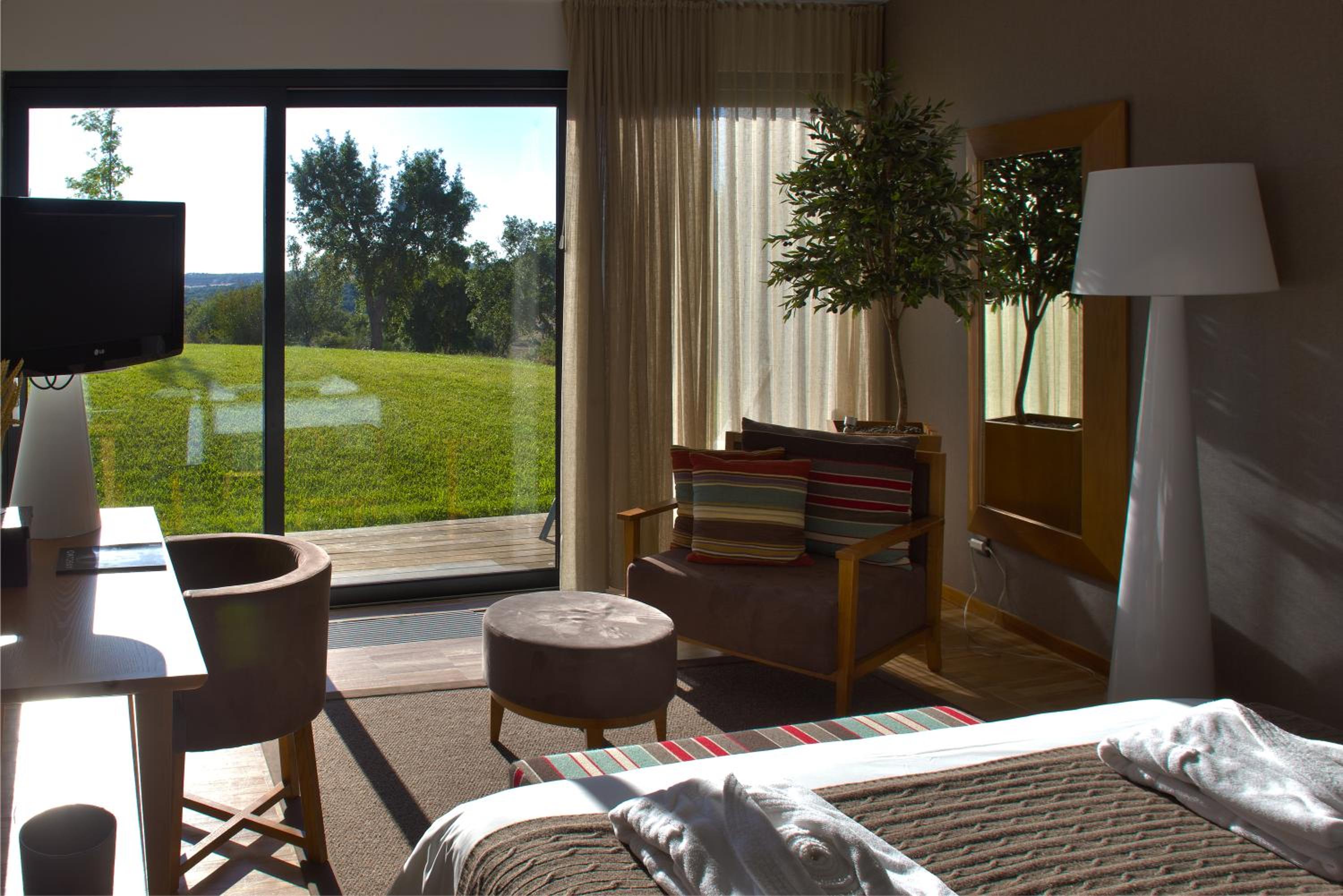 Premium Double Room - Photo 7