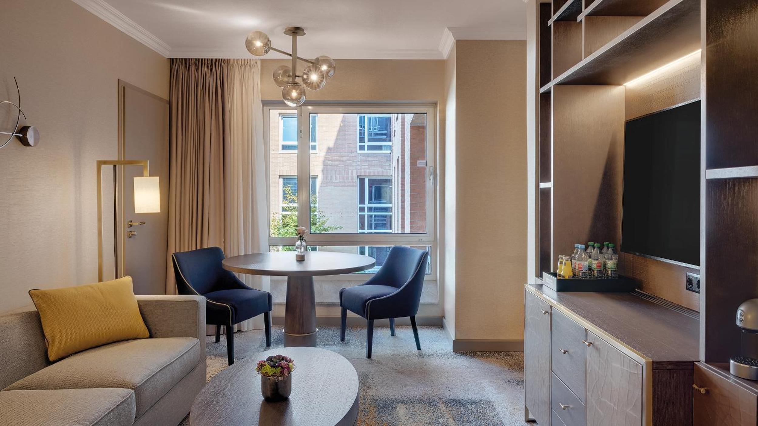 Junior Twin Suite - Photo 2