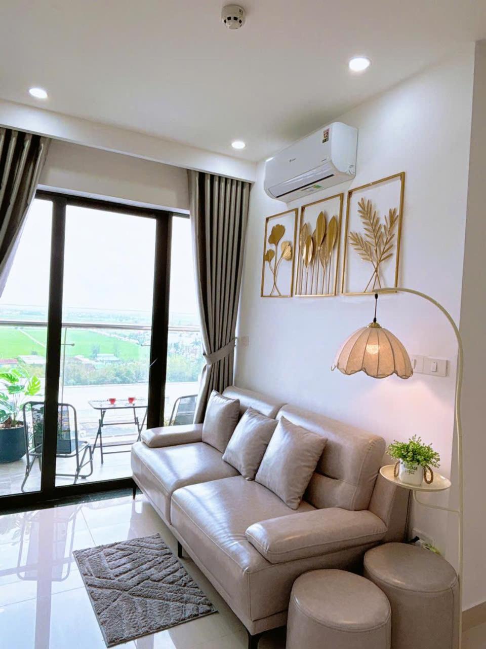 Two-Bedroom Apartment with Balcony photo 2