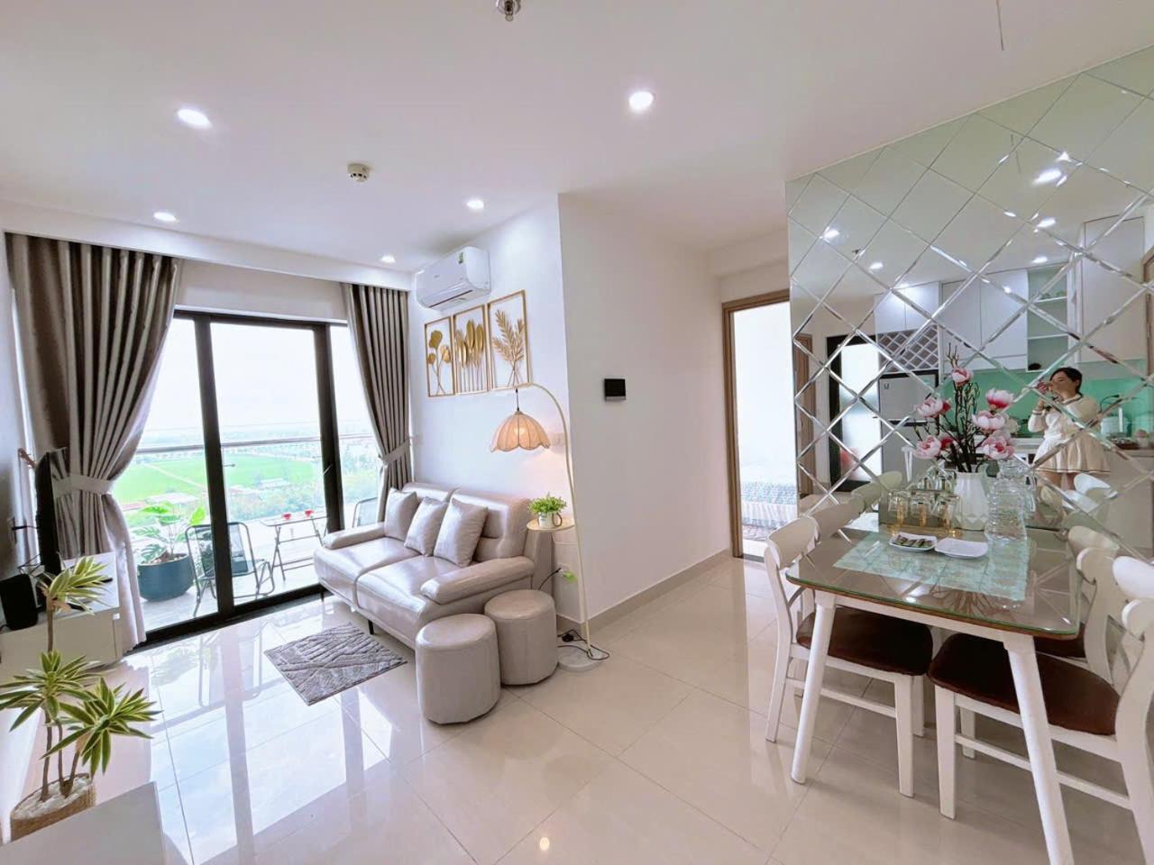 Two-Bedroom Apartment with Balcony photo 3