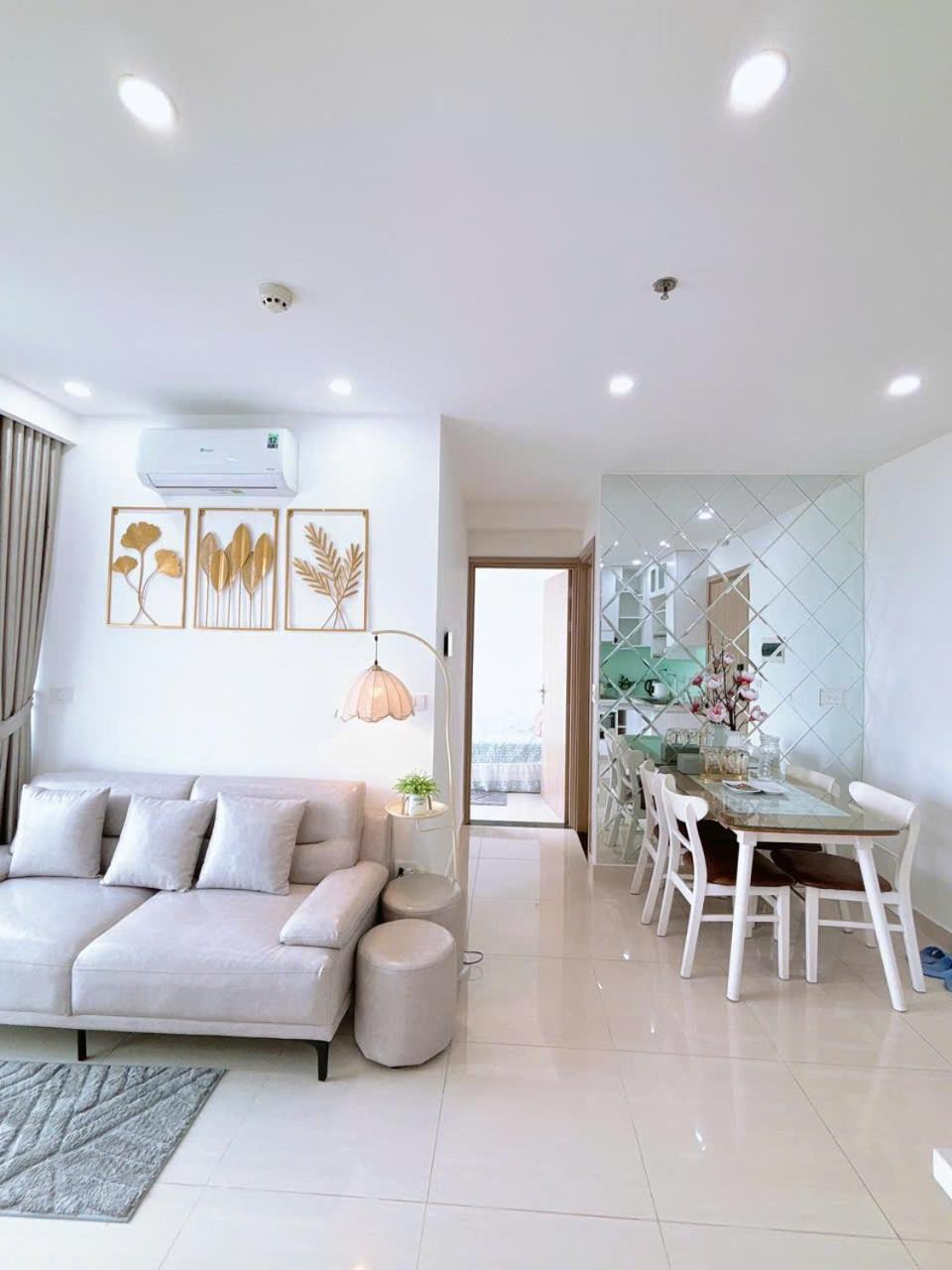 Two-Bedroom Apartment with Balcony photo 1