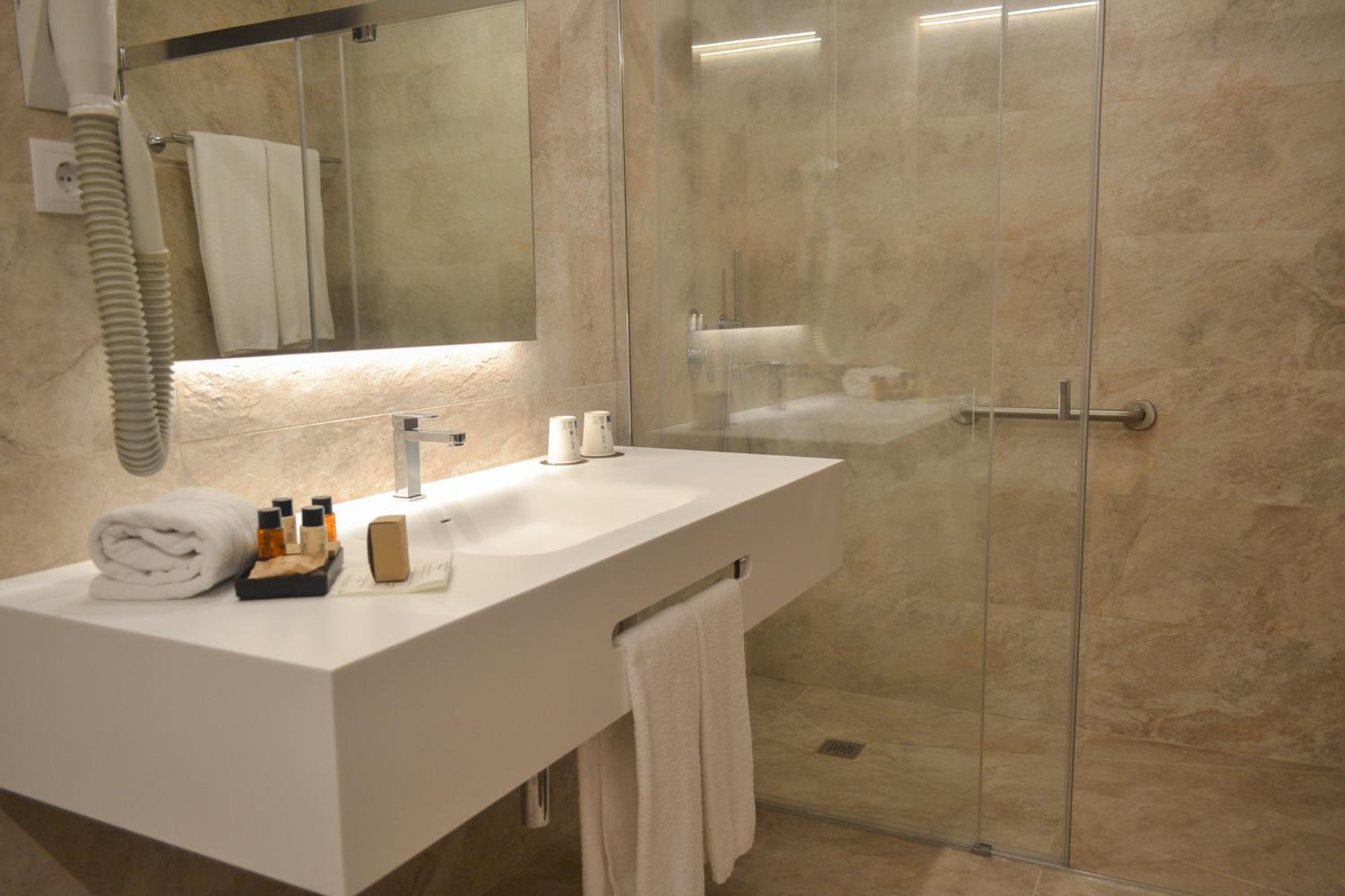 Premium Double Room - Photo 4