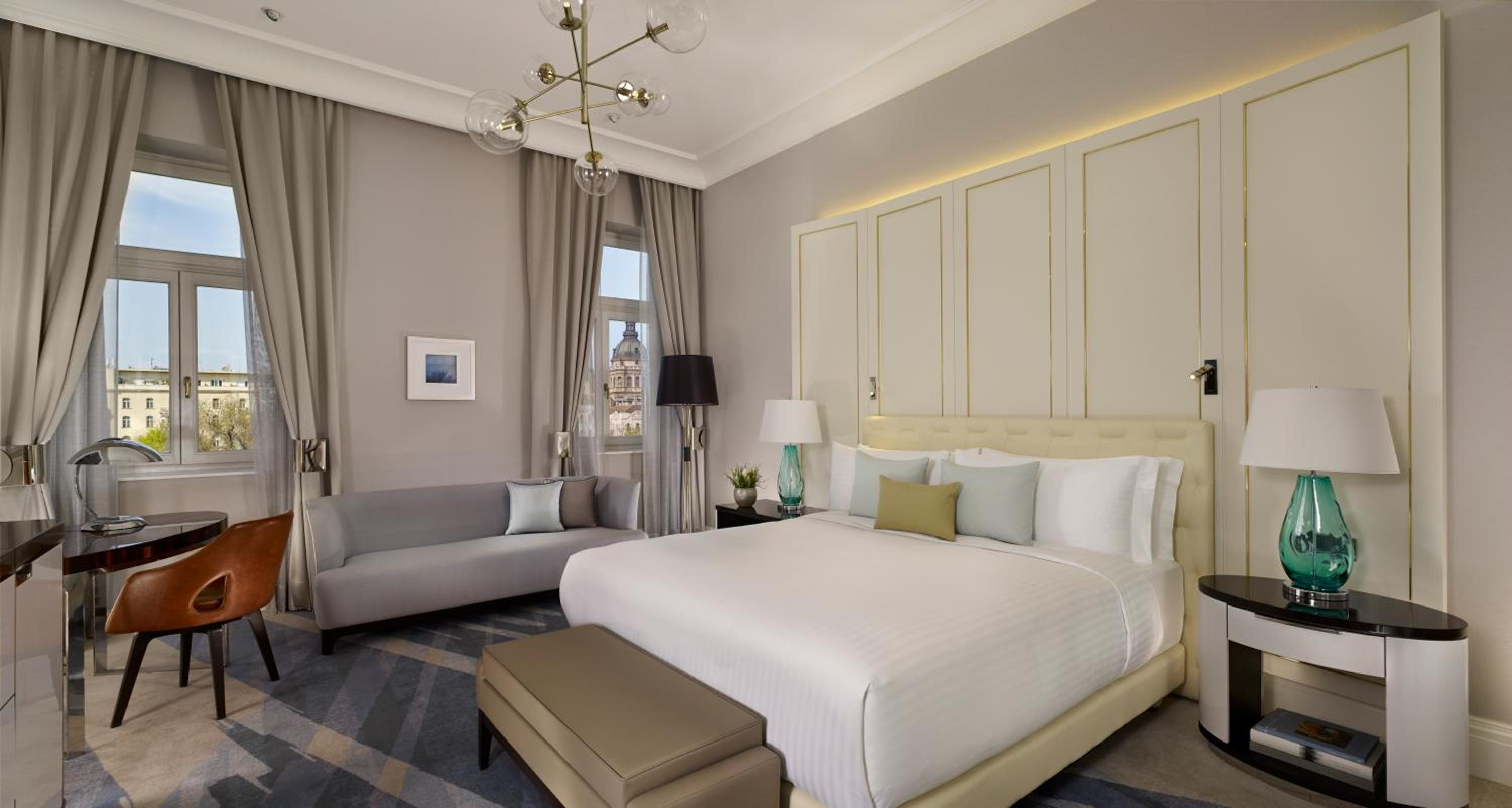Deluxe King Park View Room