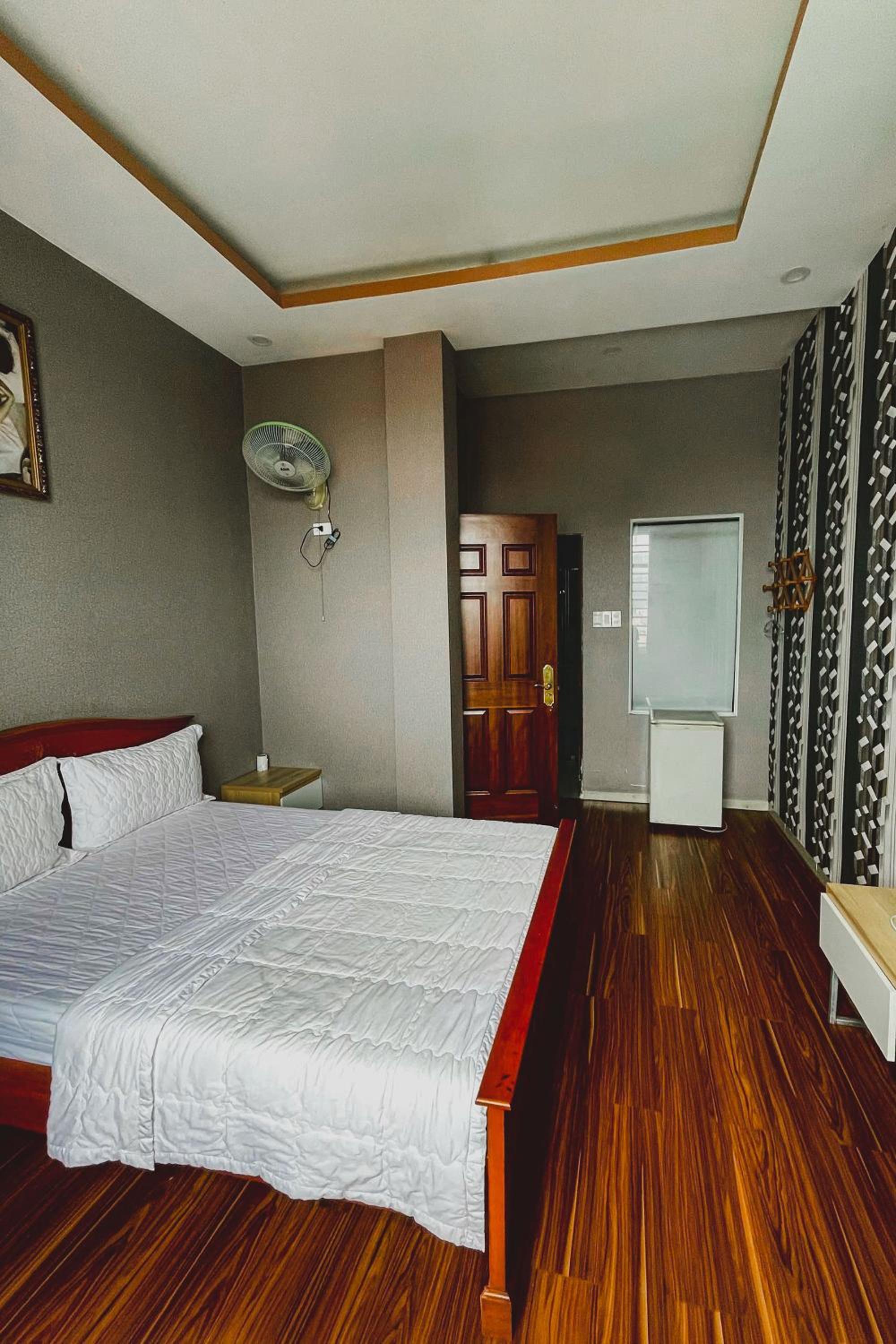 Queen Room photo 3
