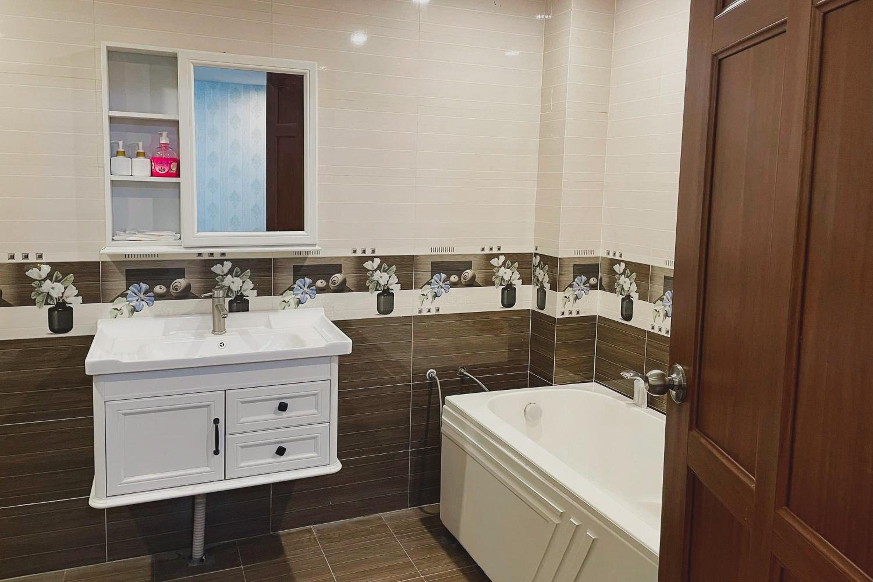 Premium Quadruple Room - Photo 5