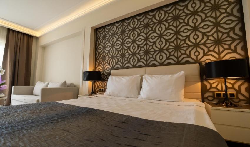 Large Double or Twin Room photo 3
