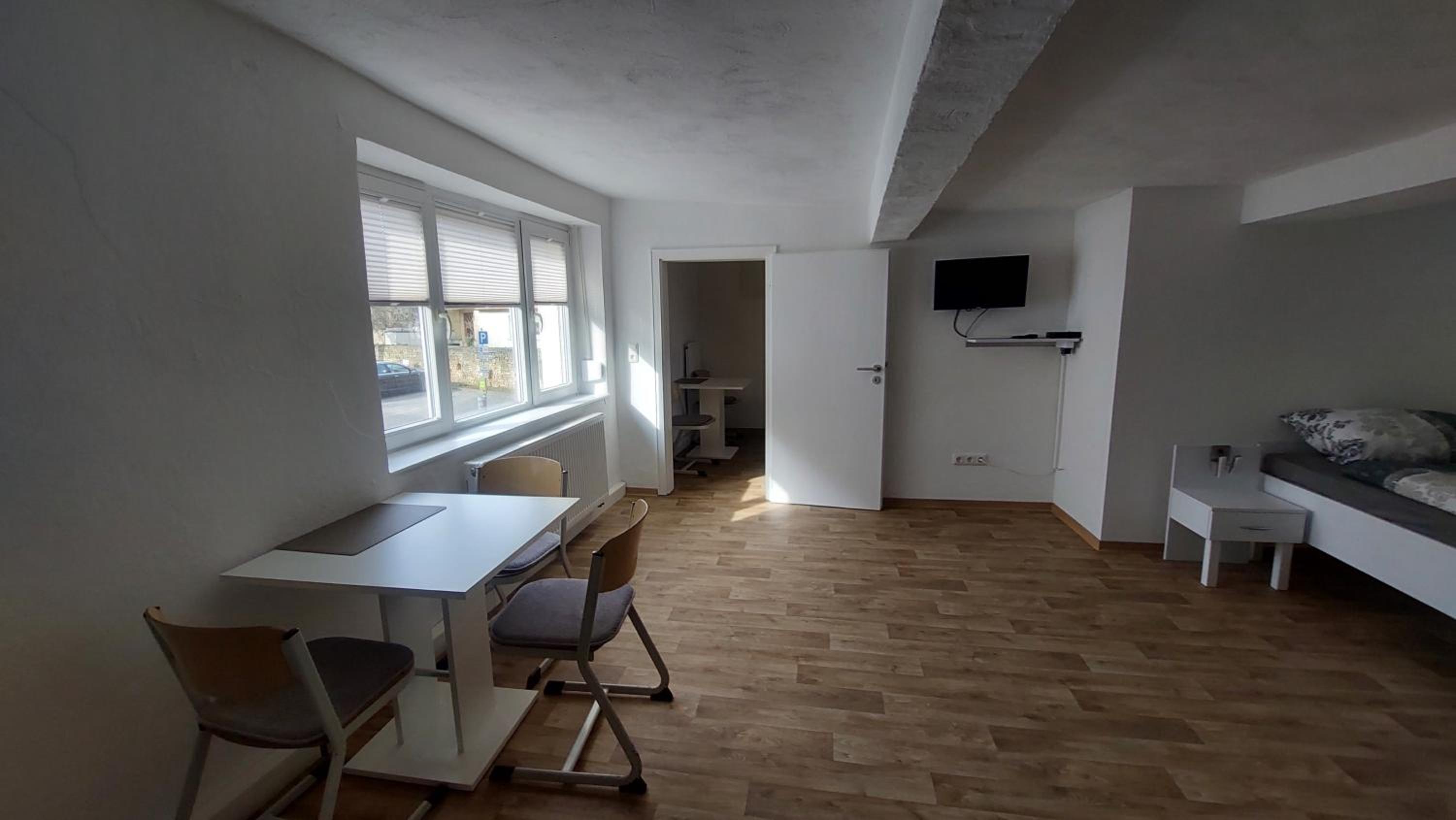Triple Room with Private Bathroom photo 2