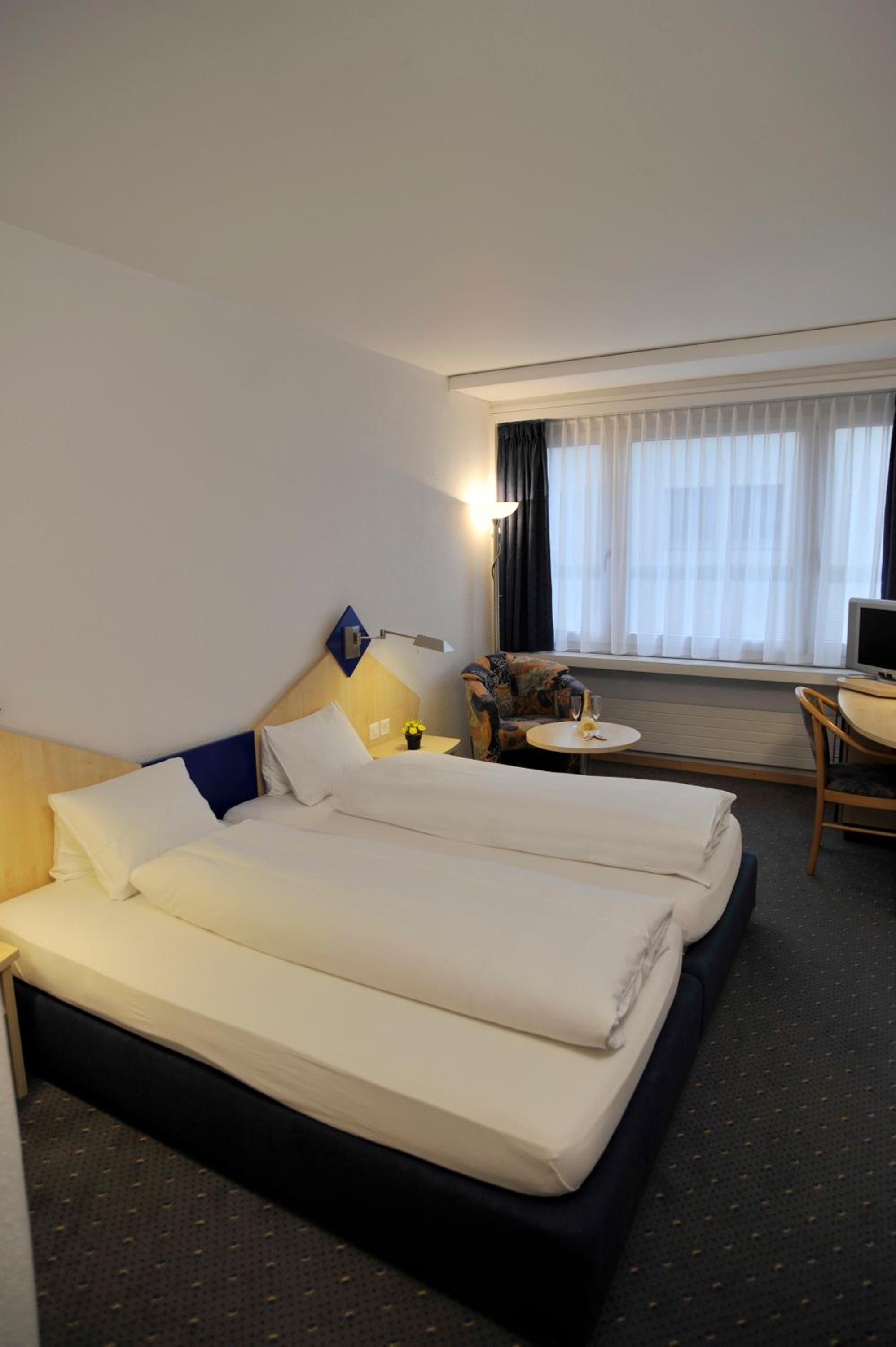 Double or Twin Room Standard photo 1