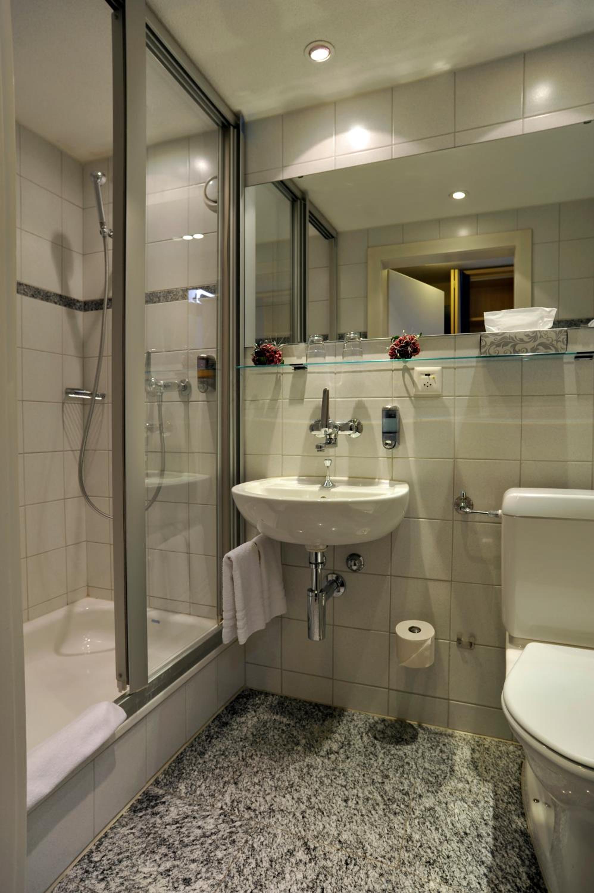 Double or Twin Room Comfort photo 3