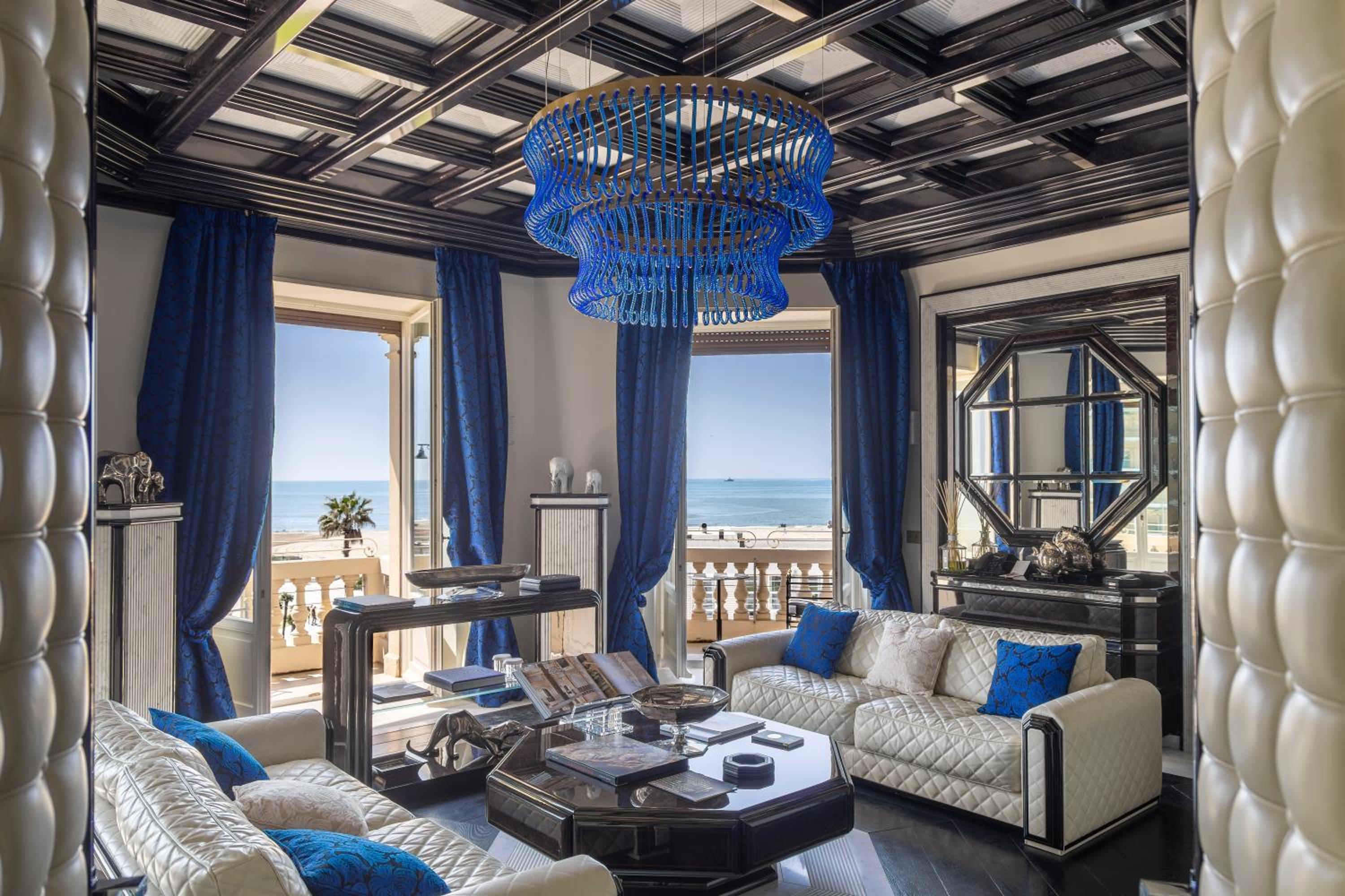 Presidential Suite photo 2