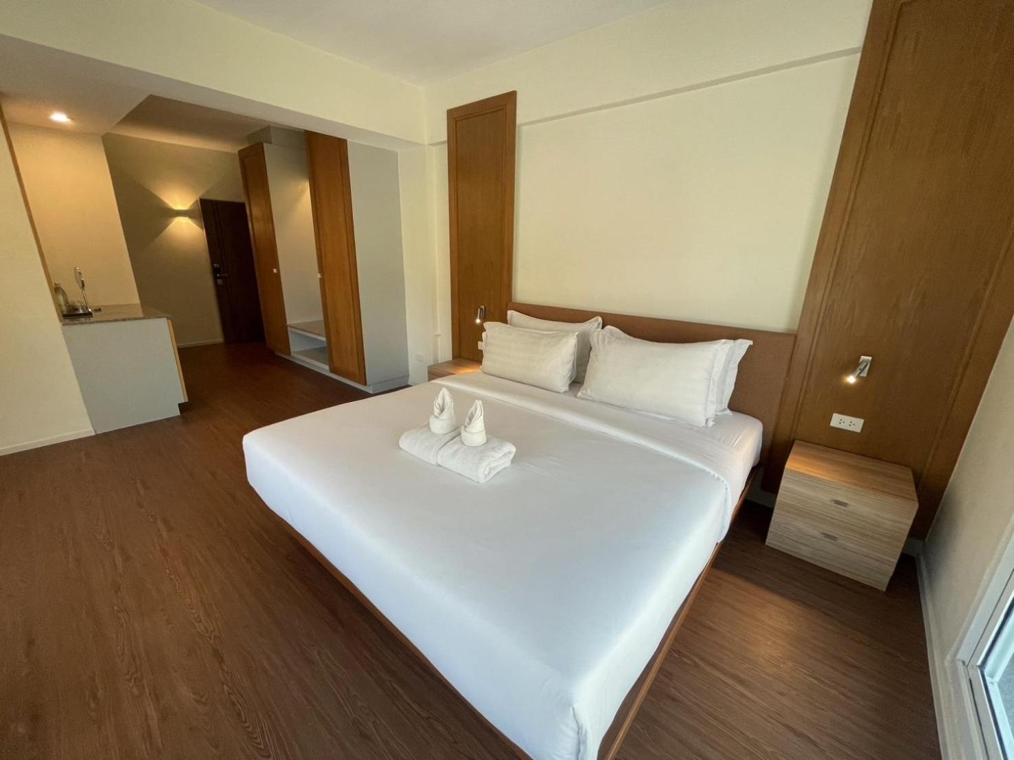 Deluxe Double Room - Photo 7