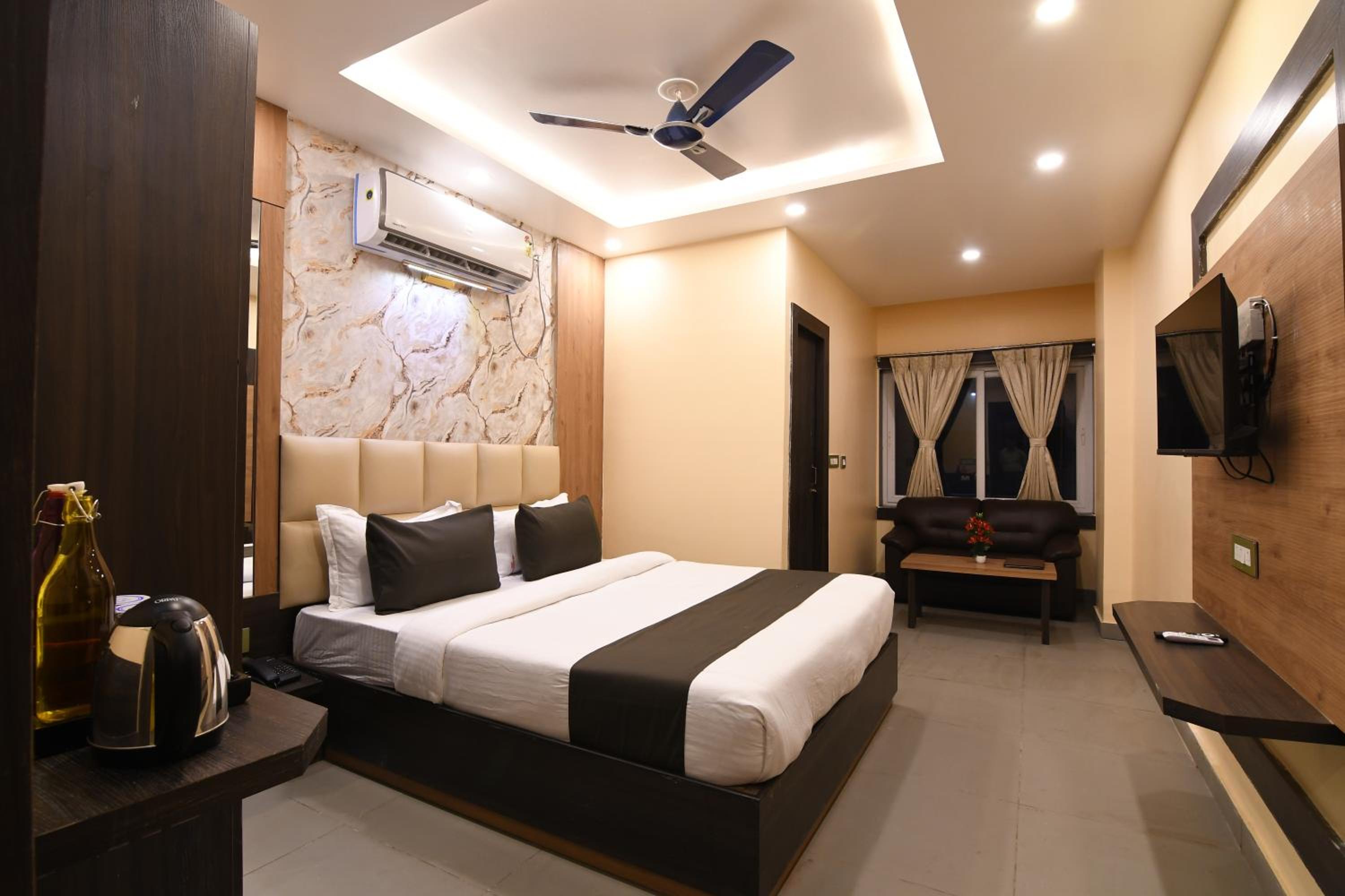 Deluxe Double Room photo 3