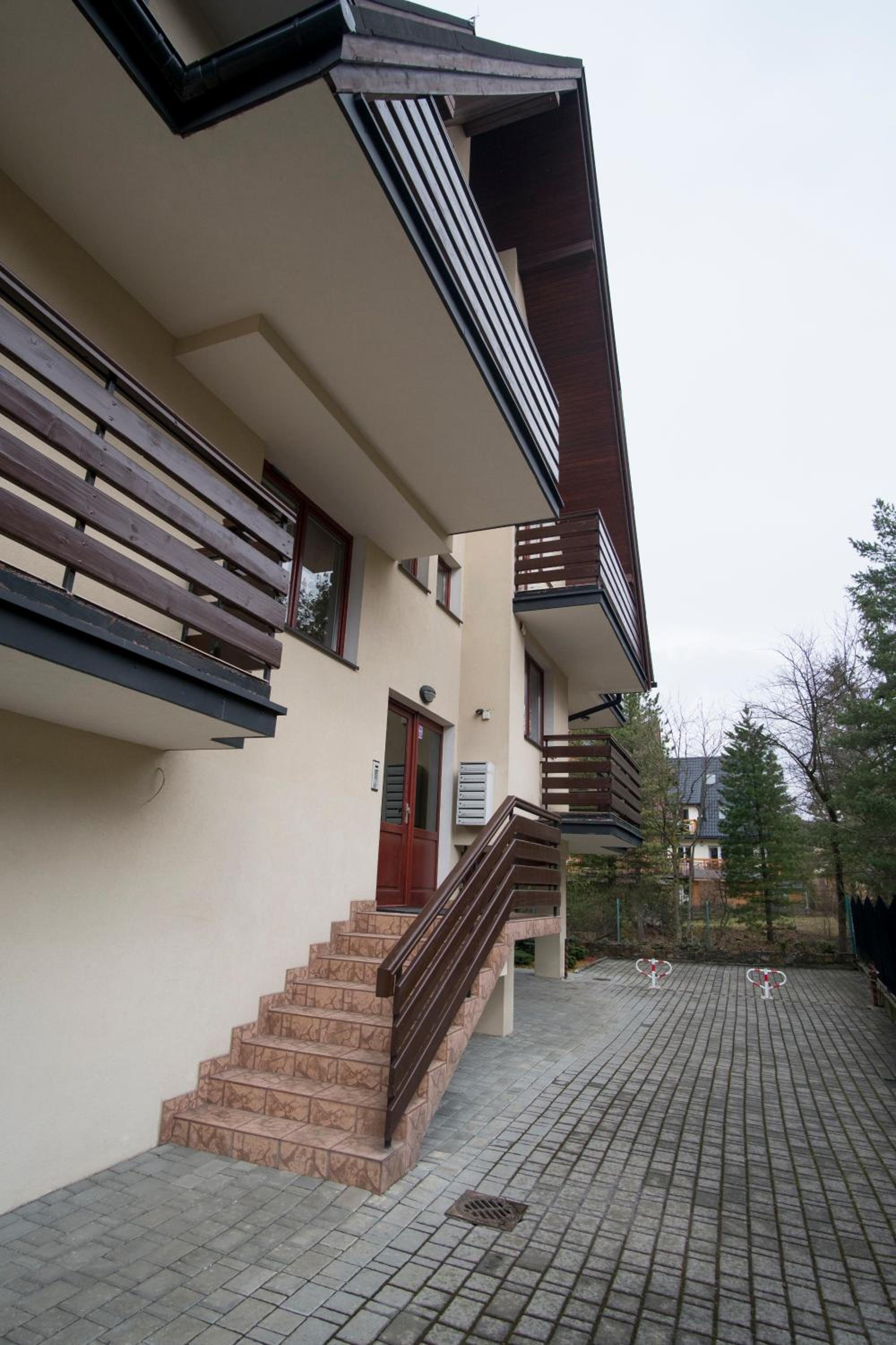 Apartment with Mountain View - Photo 16