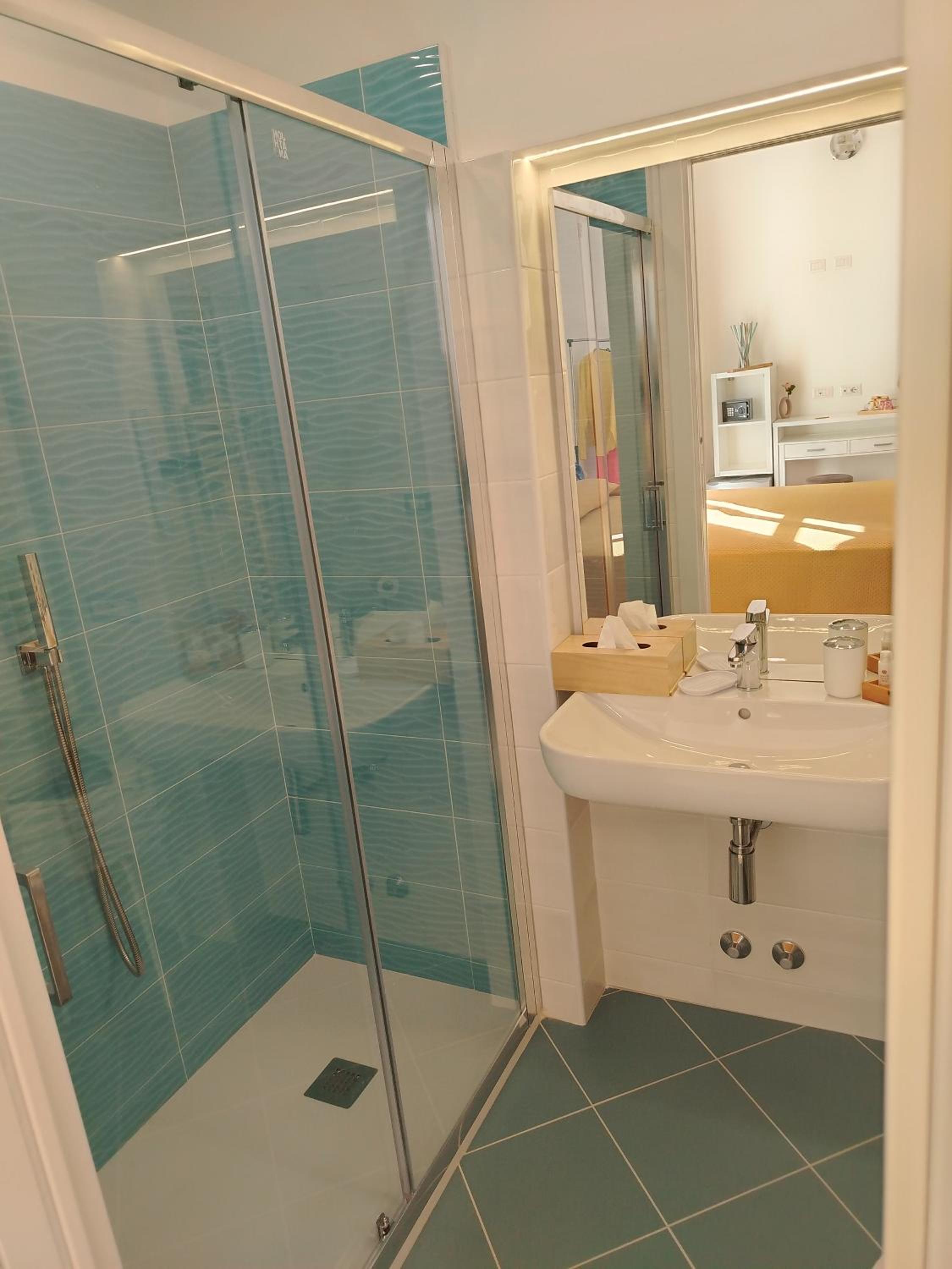 Double Room with Terrace - Photo 4