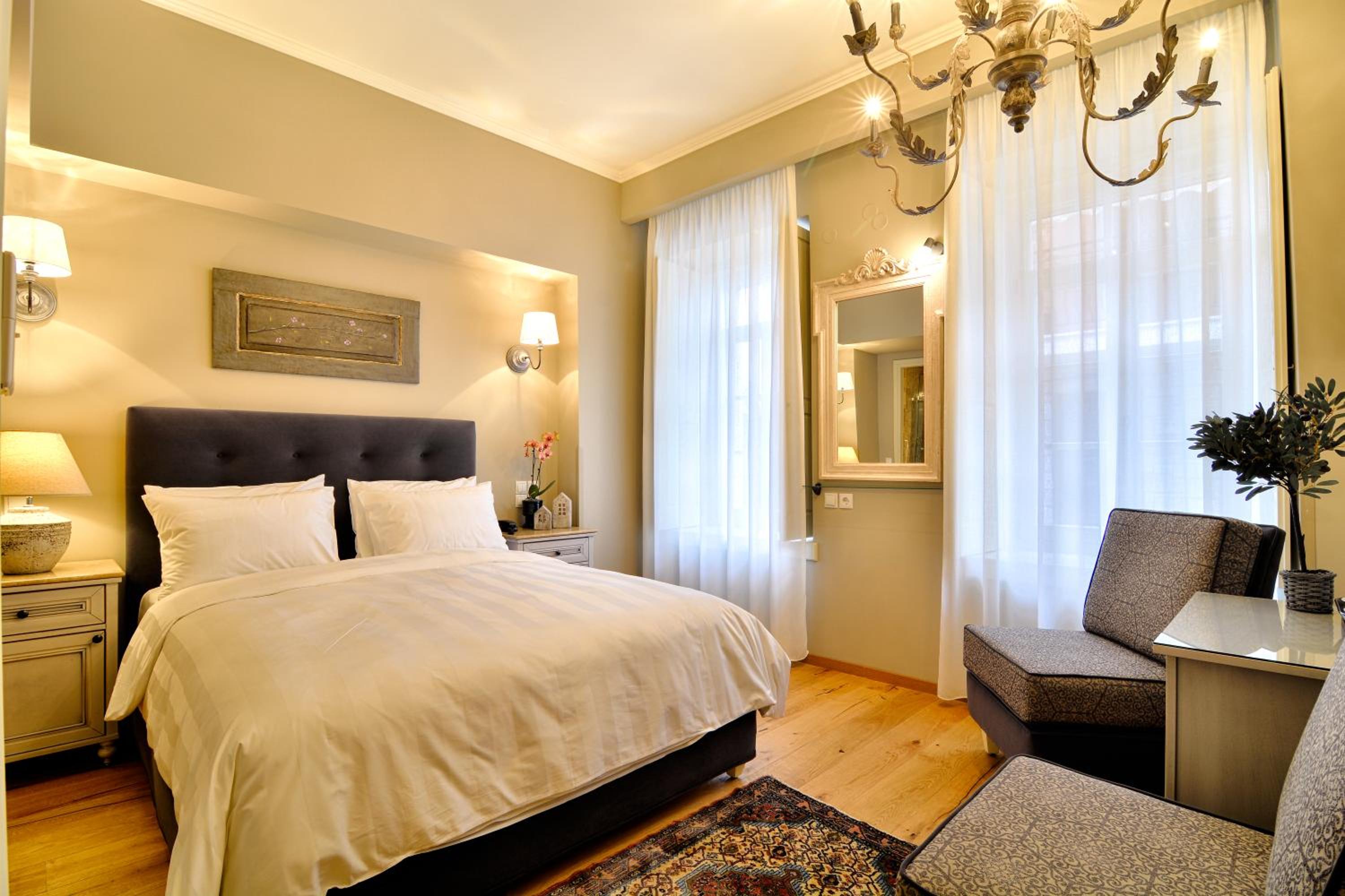 Deluxe Double or Twin Room photo 3