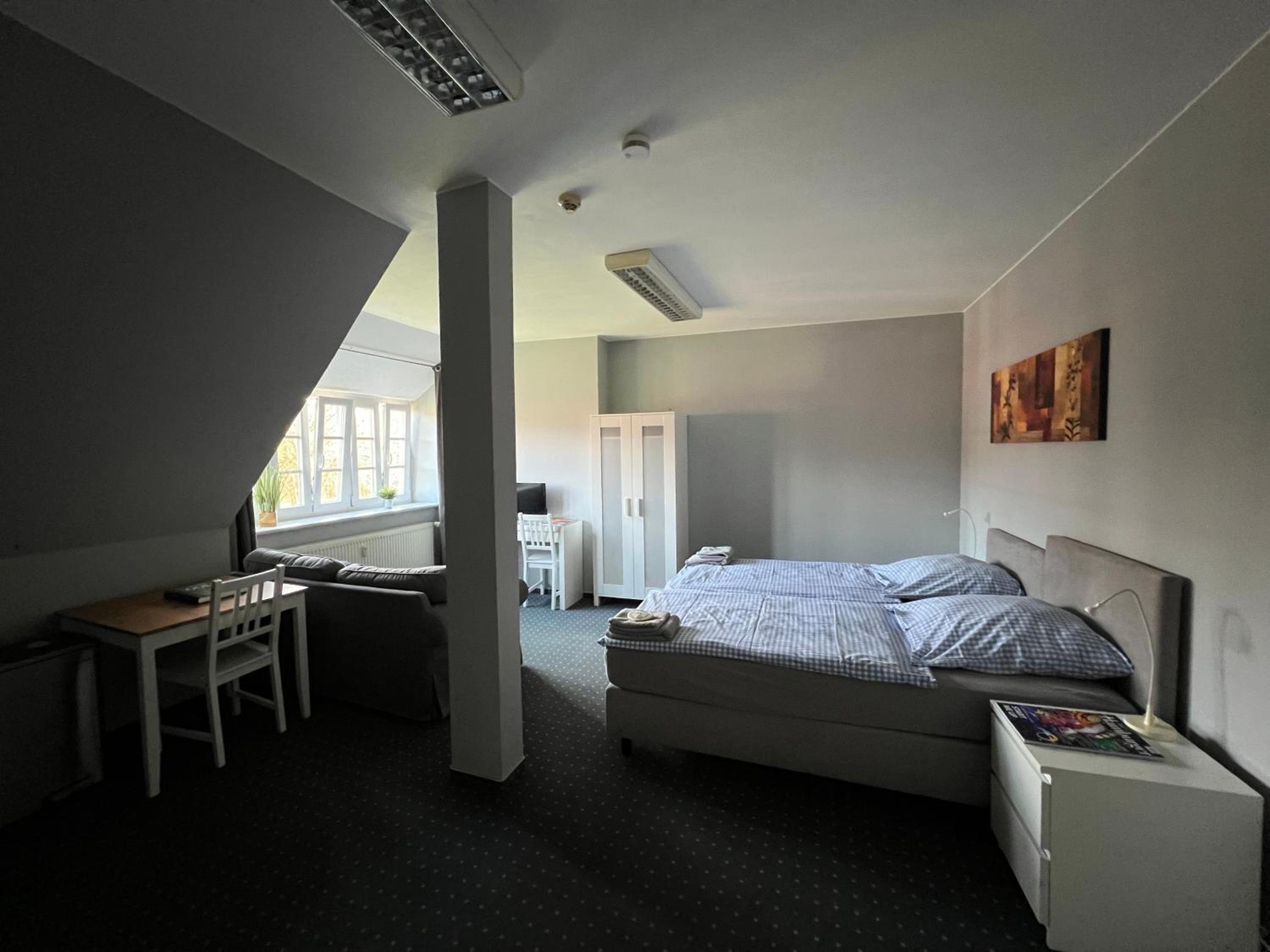 Apartment photo 2