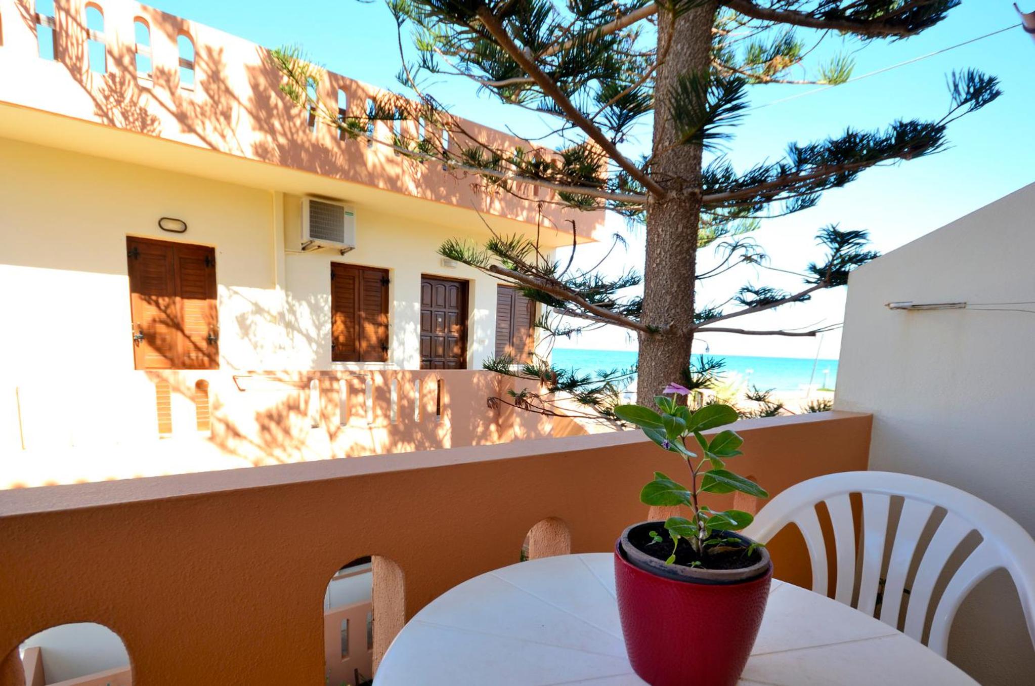 Studio with Sea View