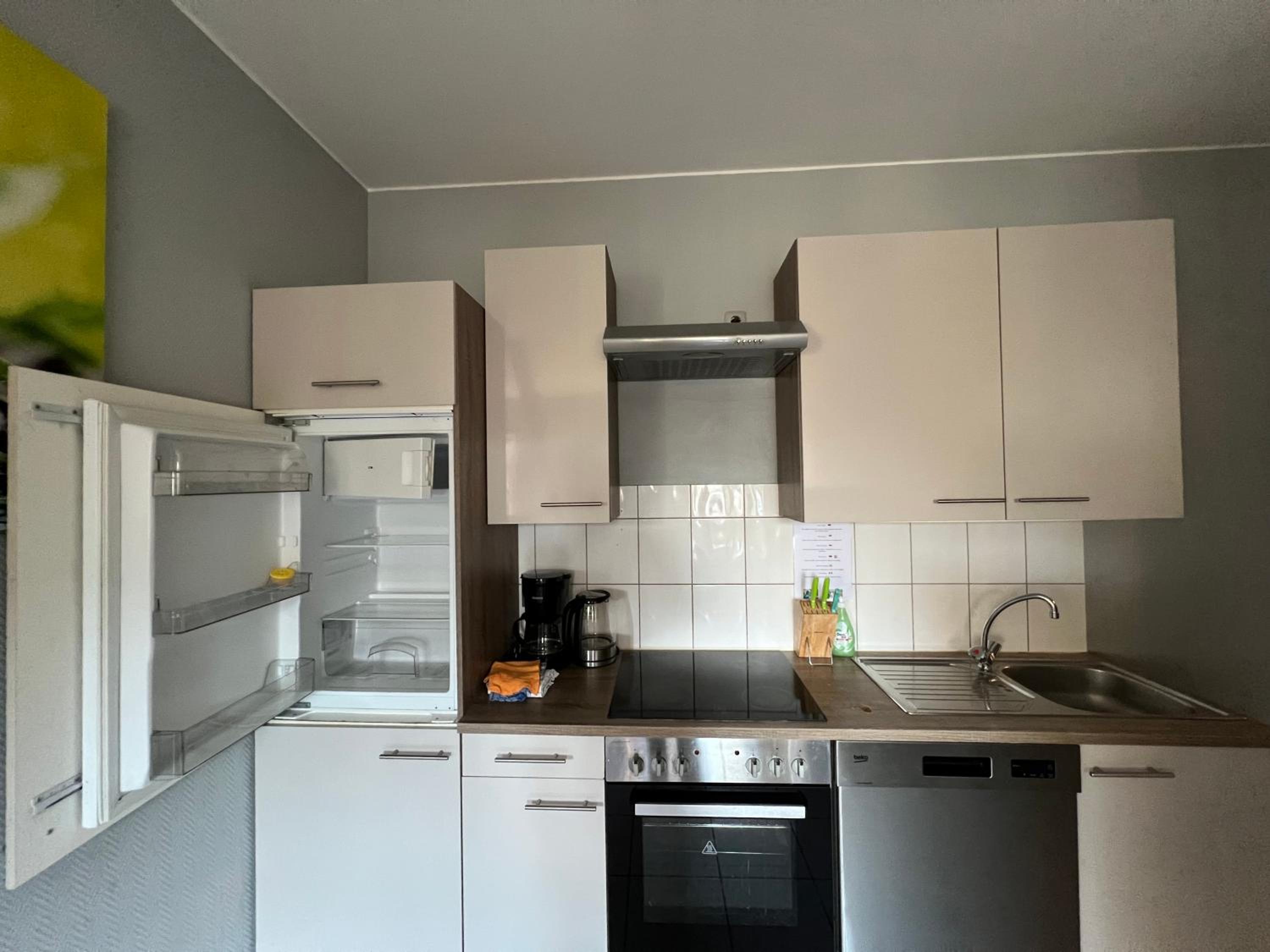Apartment photo 2