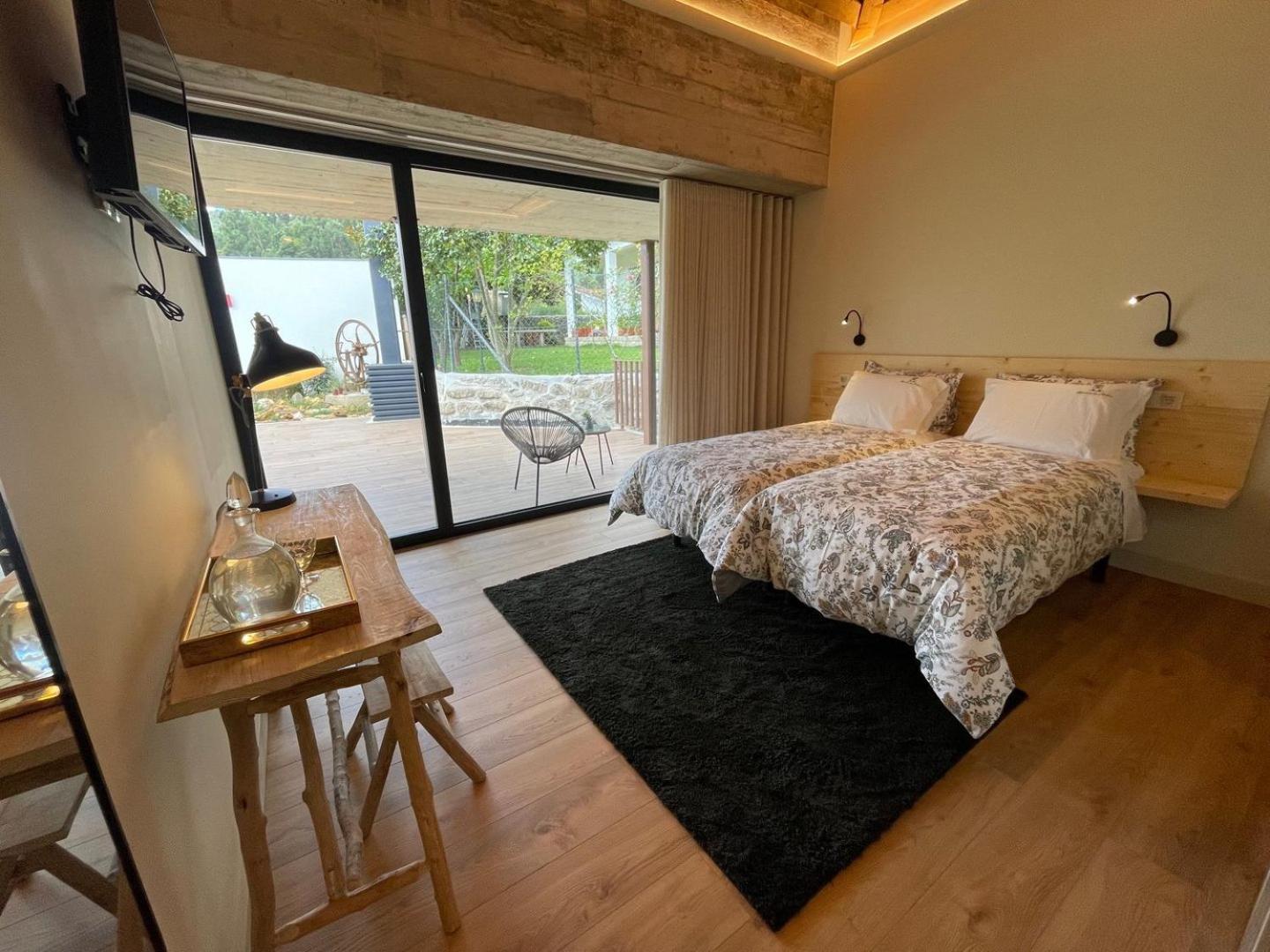 Deluxe Twin Room photo 1