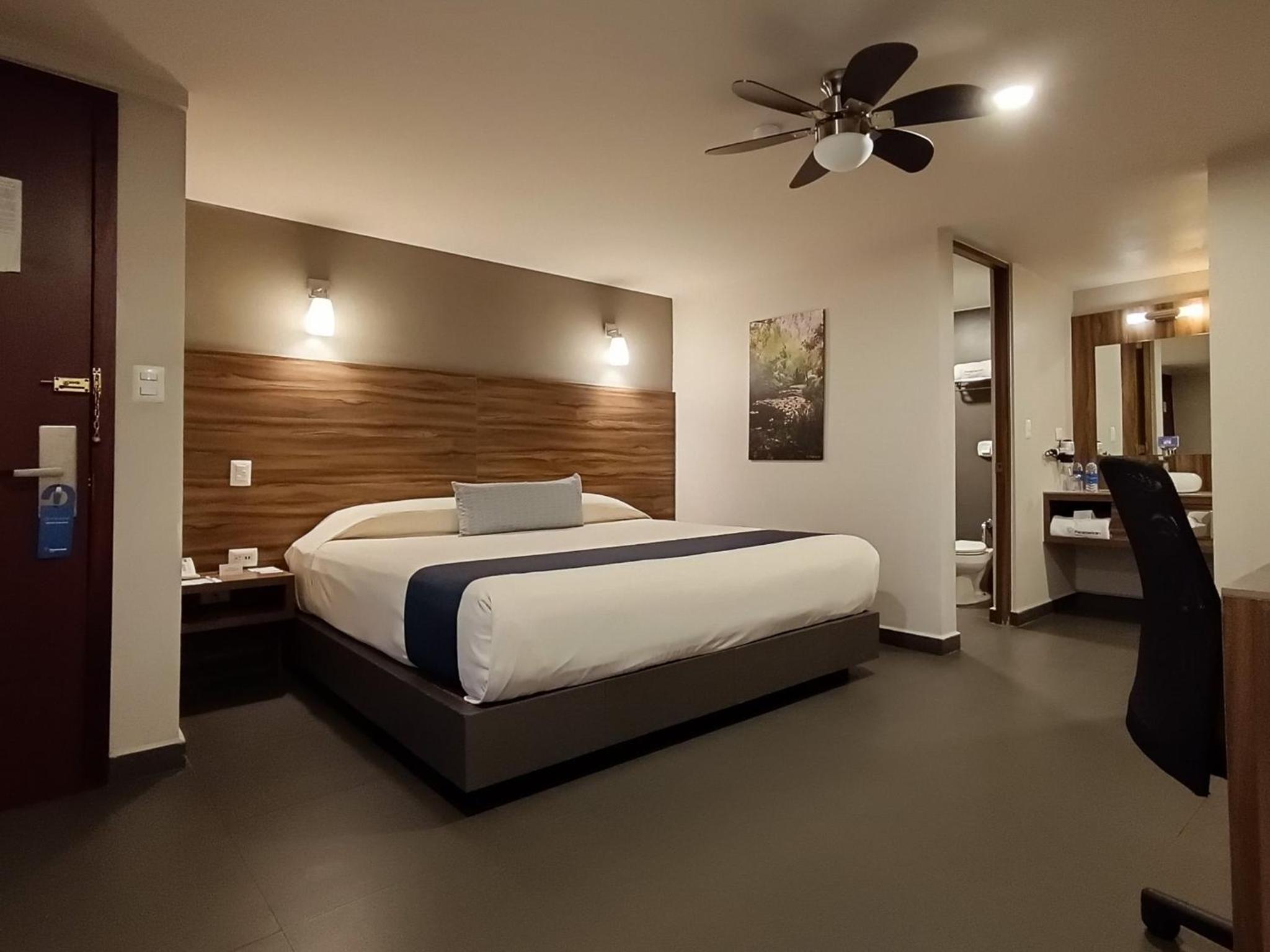 Superior King Room