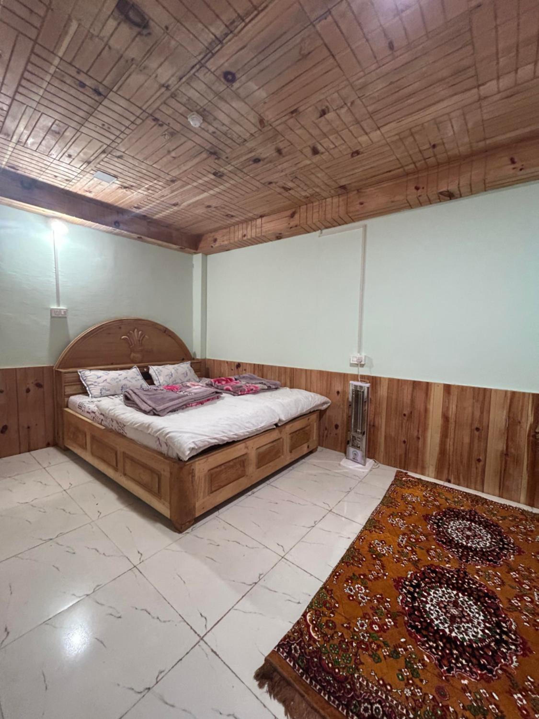 Standard Double Room - Photo 3